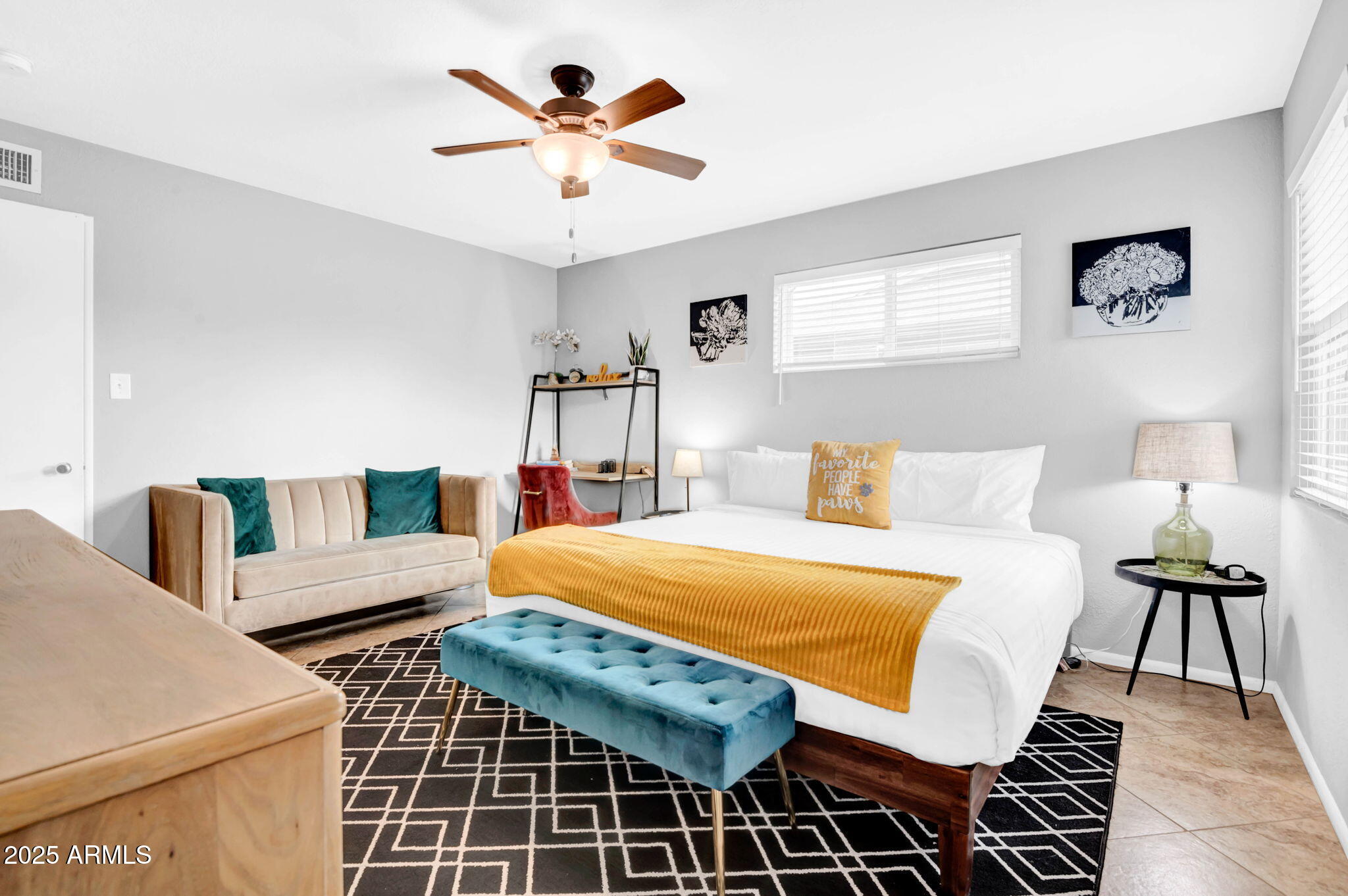 443 W MULBERRY Drive