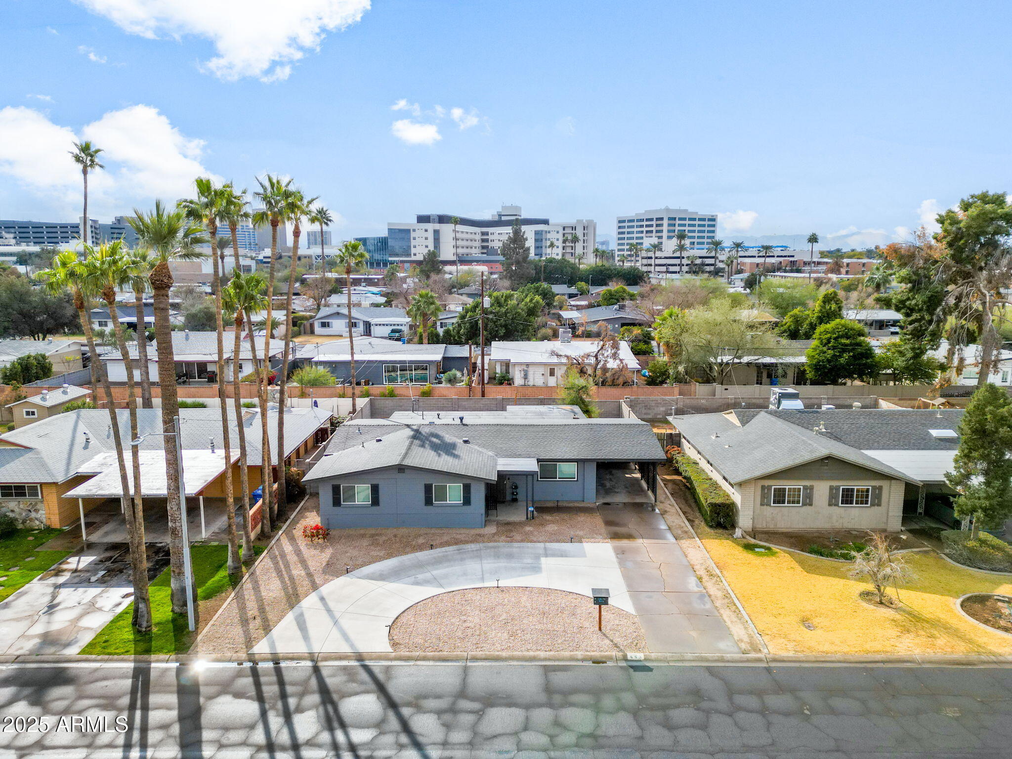 443 W MULBERRY Drive