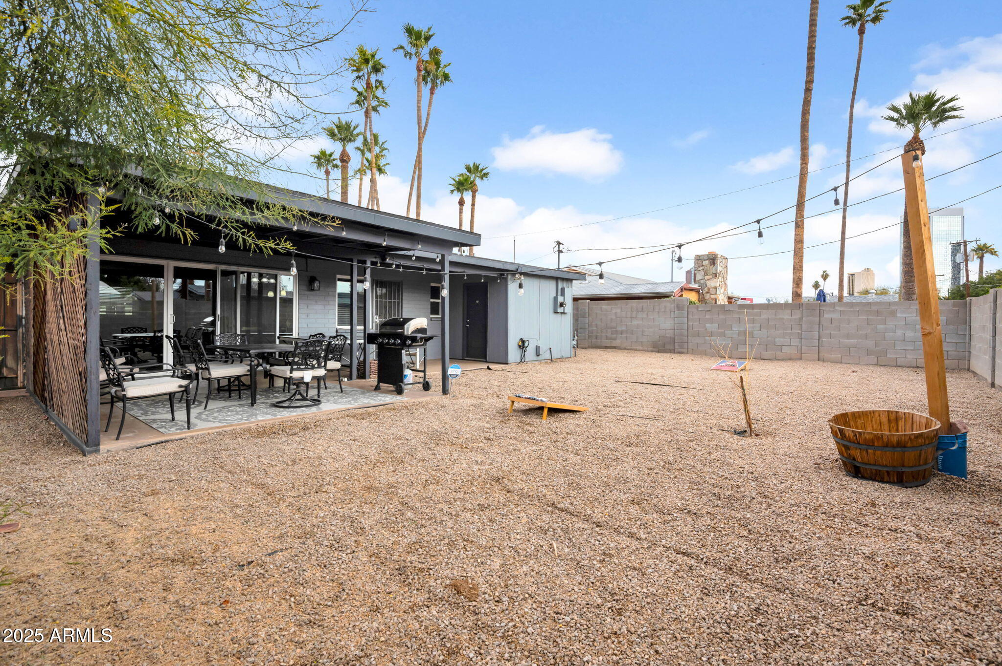 443 W MULBERRY Drive