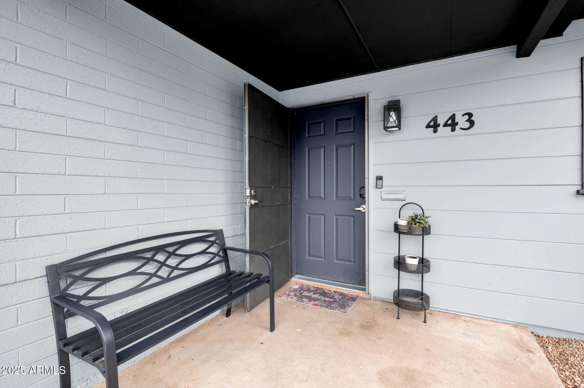 443 W MULBERRY Drive