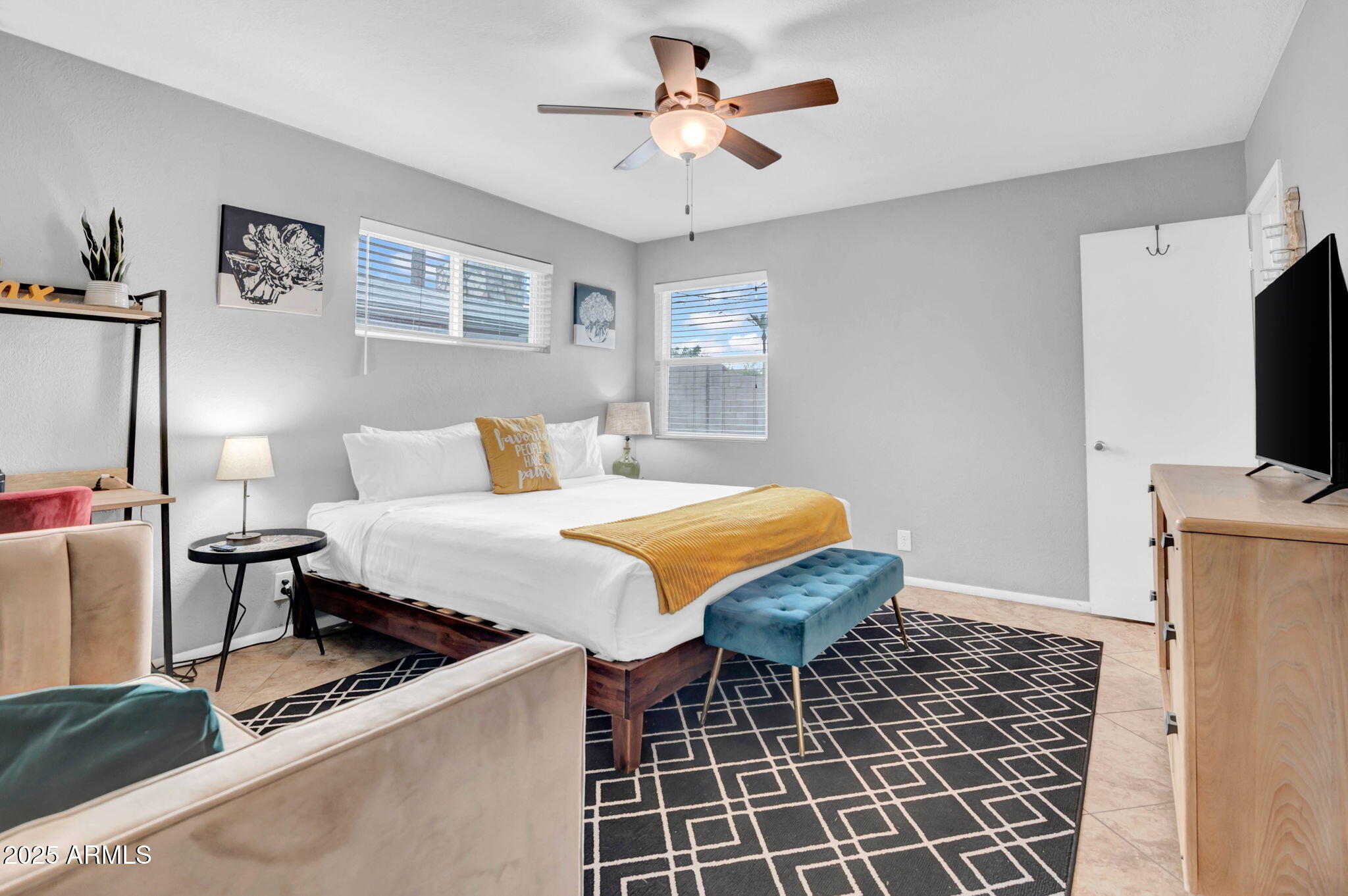 443 W MULBERRY Drive