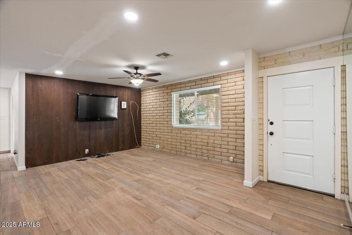 7226 E VIRGINIA Avenue