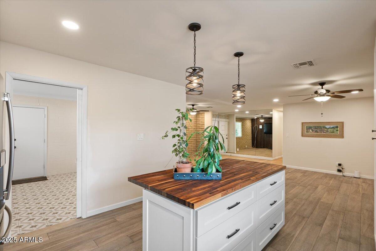 7226 E VIRGINIA Avenue