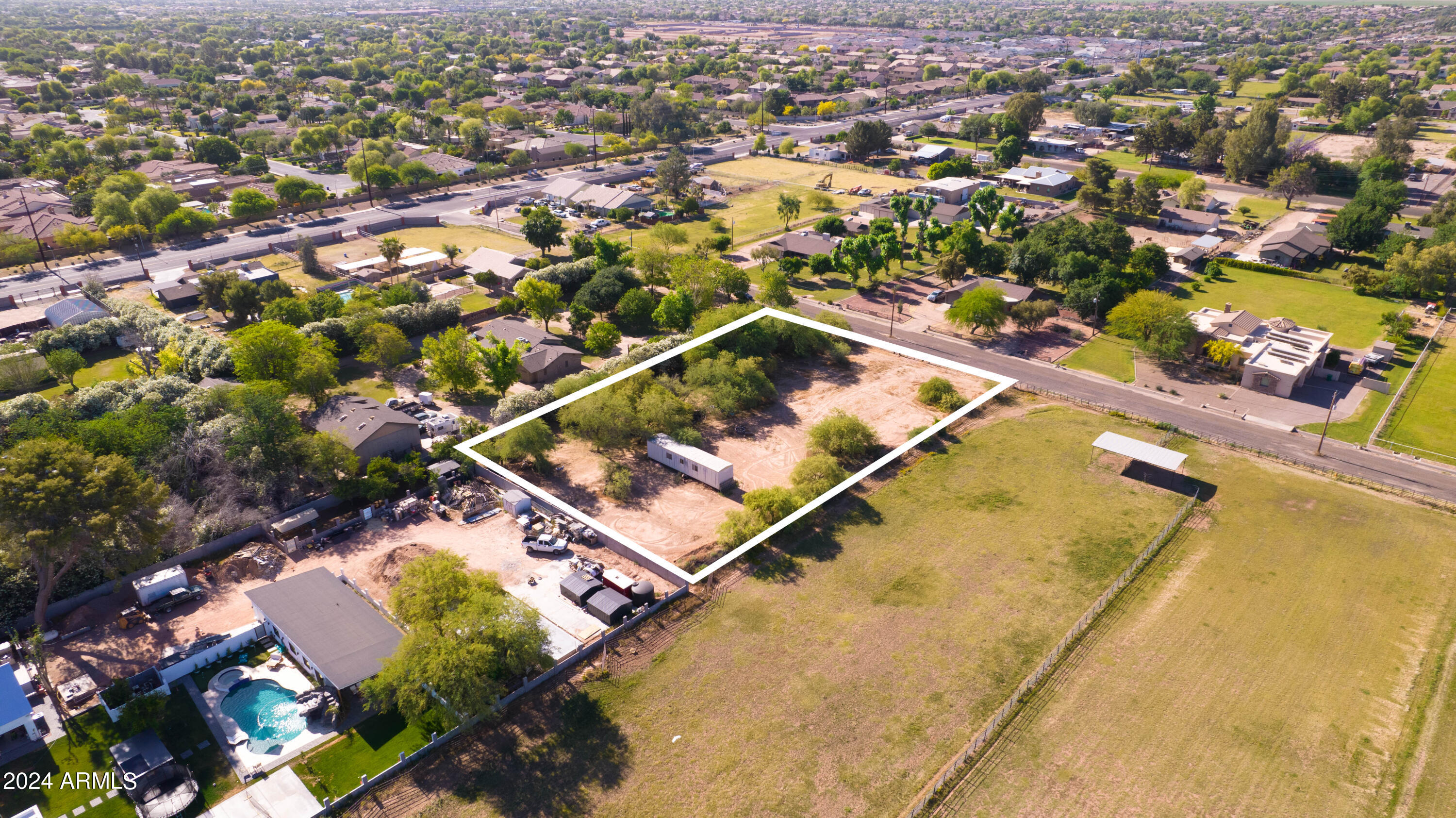 127XX E Via De Arboles --