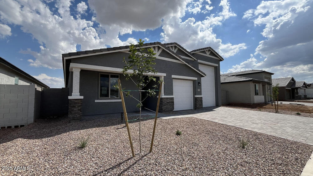 15769 W CHERYL Drive