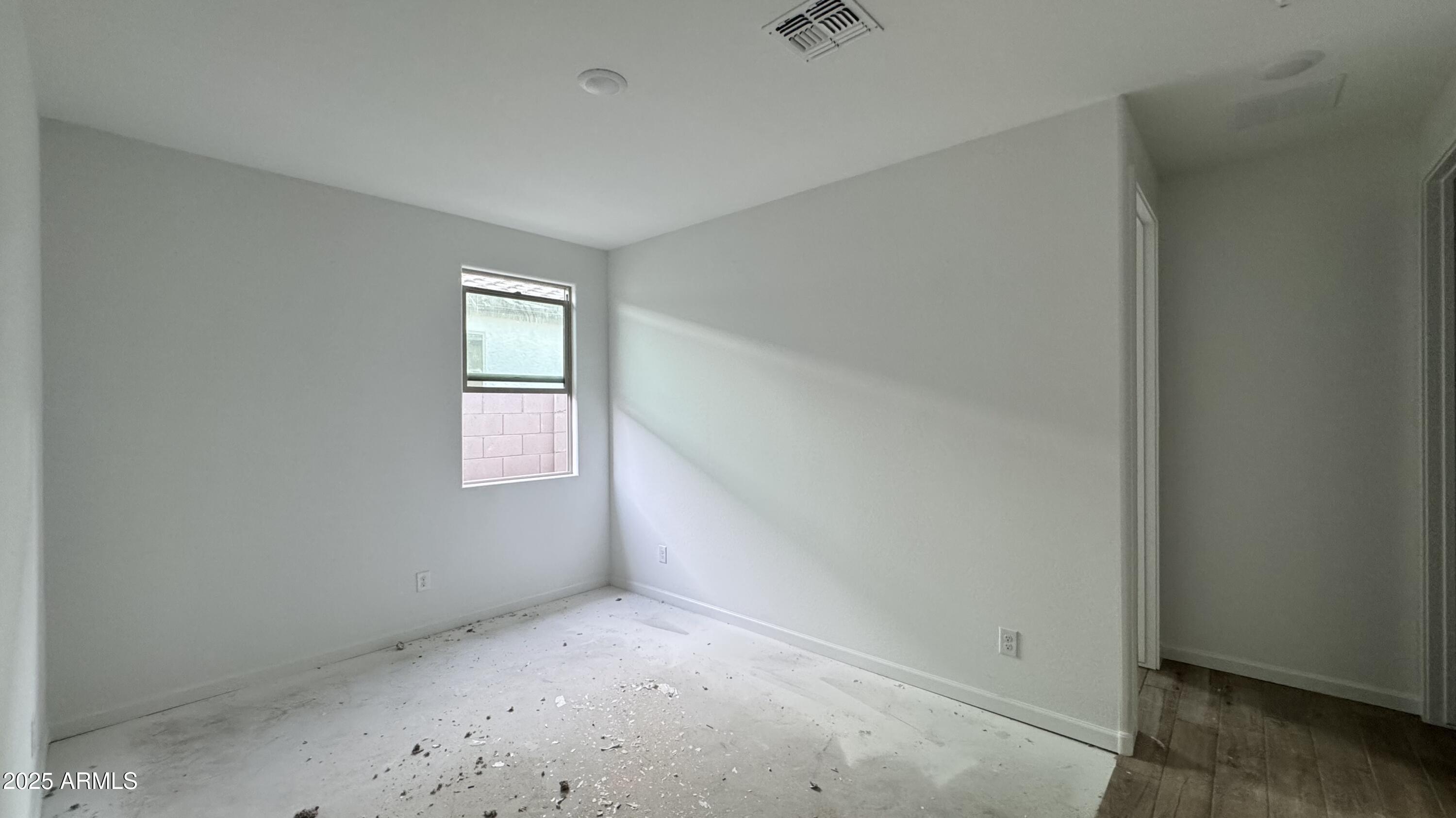 15764 W BERYL Avenue