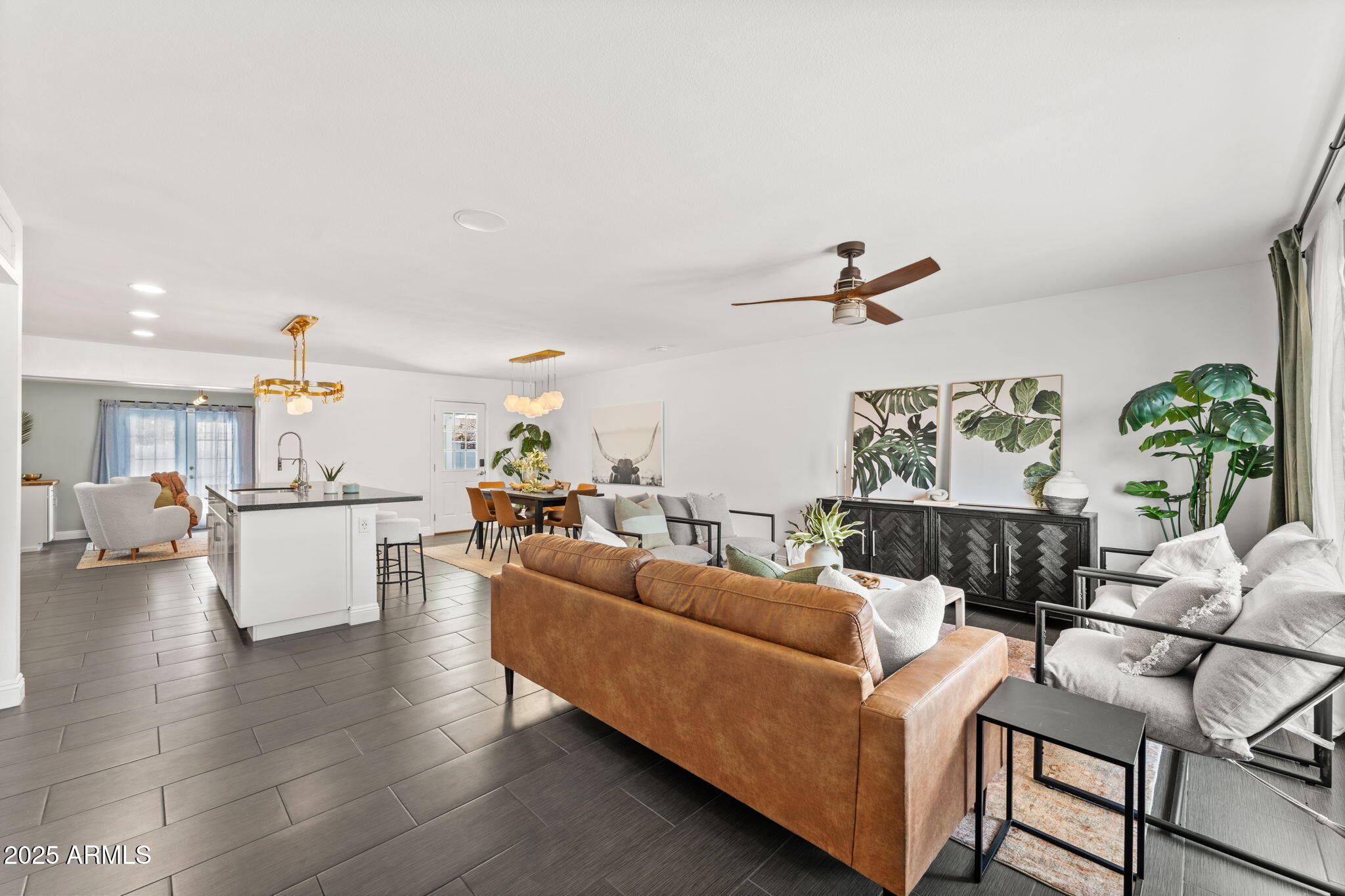 8443 E SHERIDAN Street