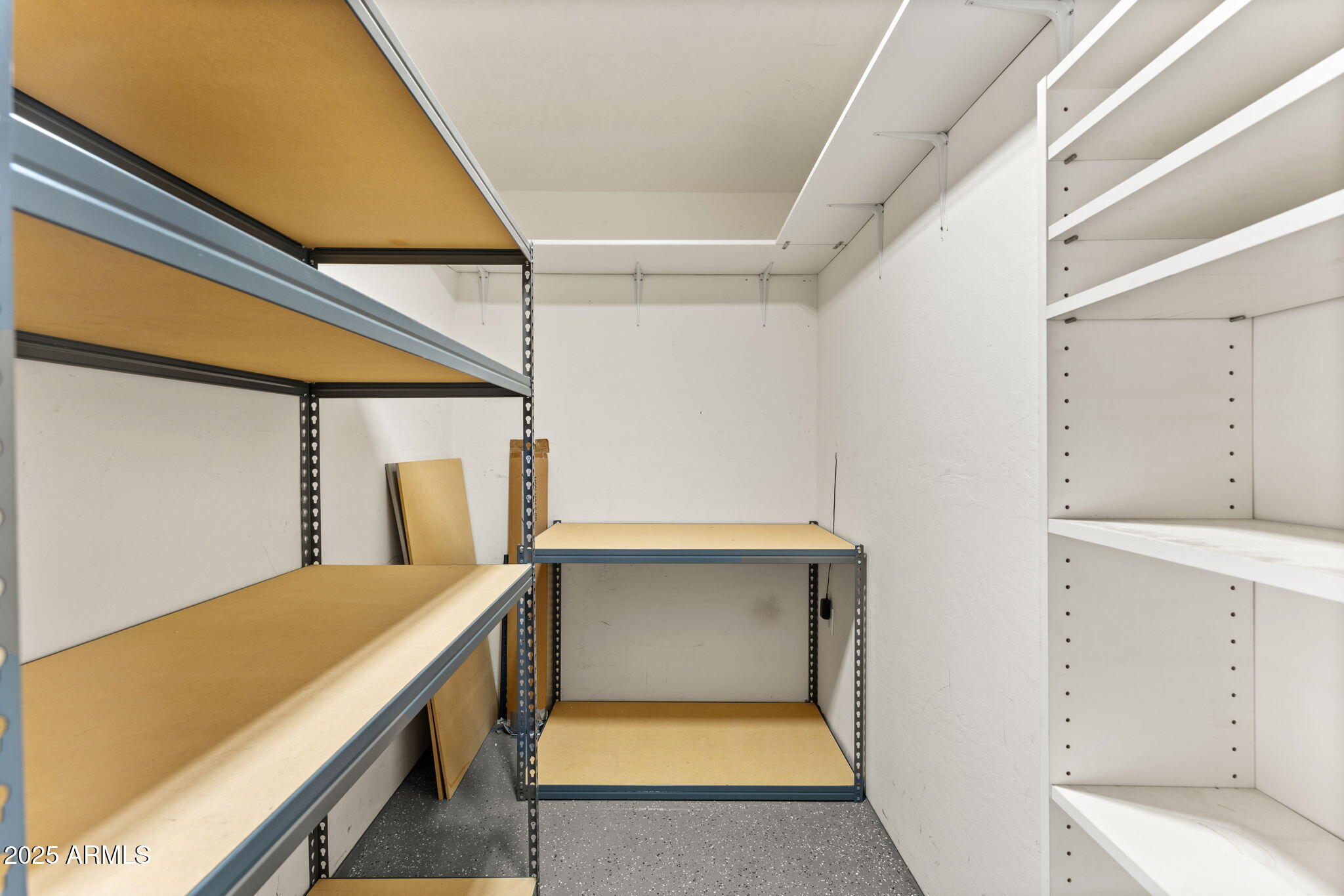 8443 E SHERIDAN Street