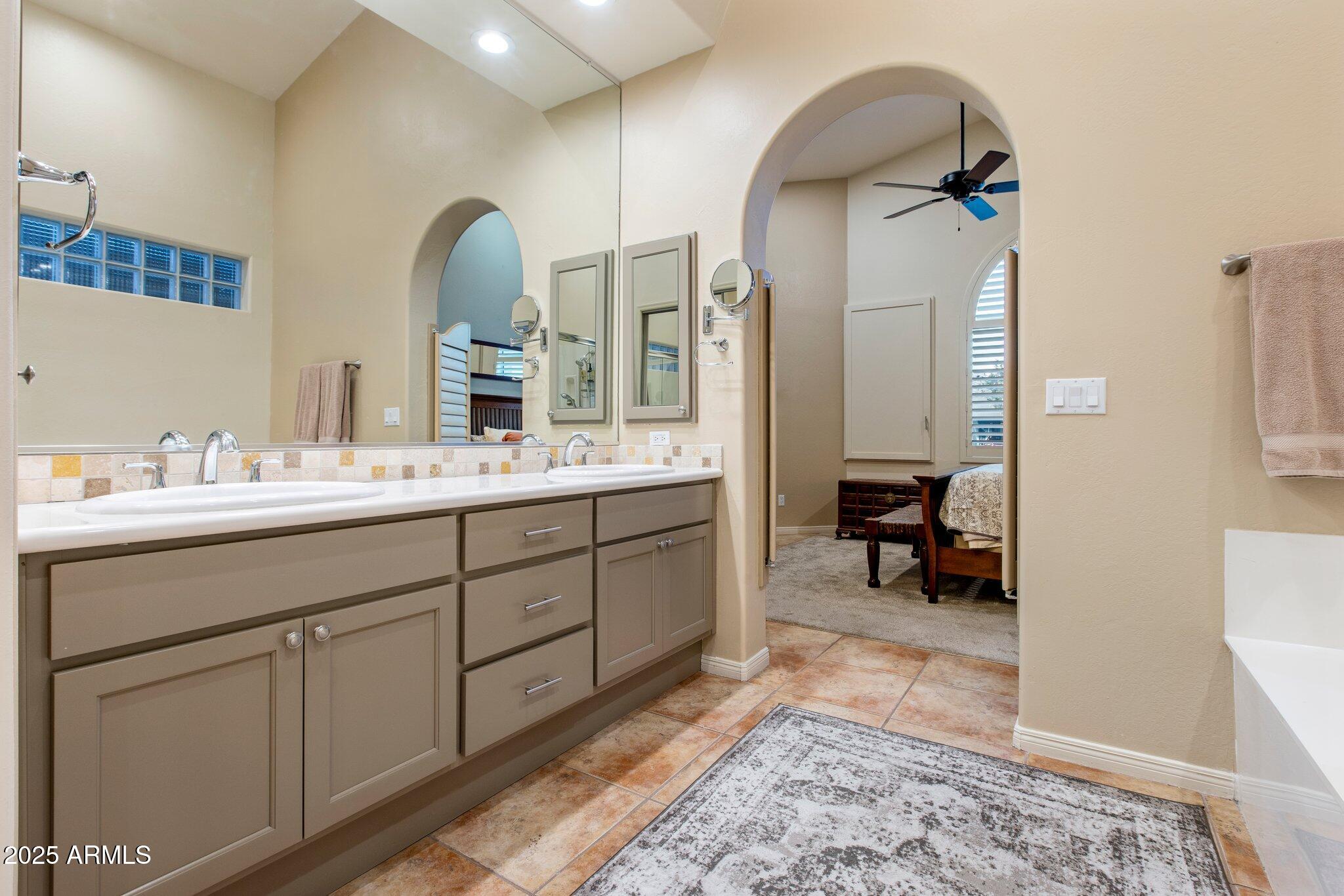 11627 E Bella Vista Drive