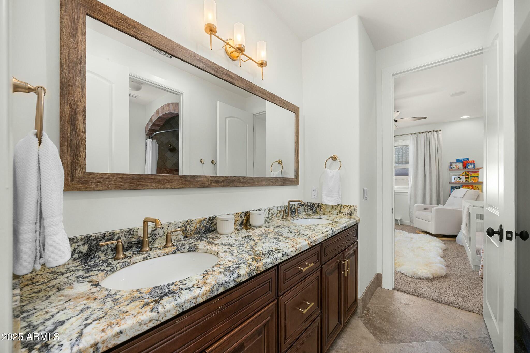 3226 E SELLS Drive
