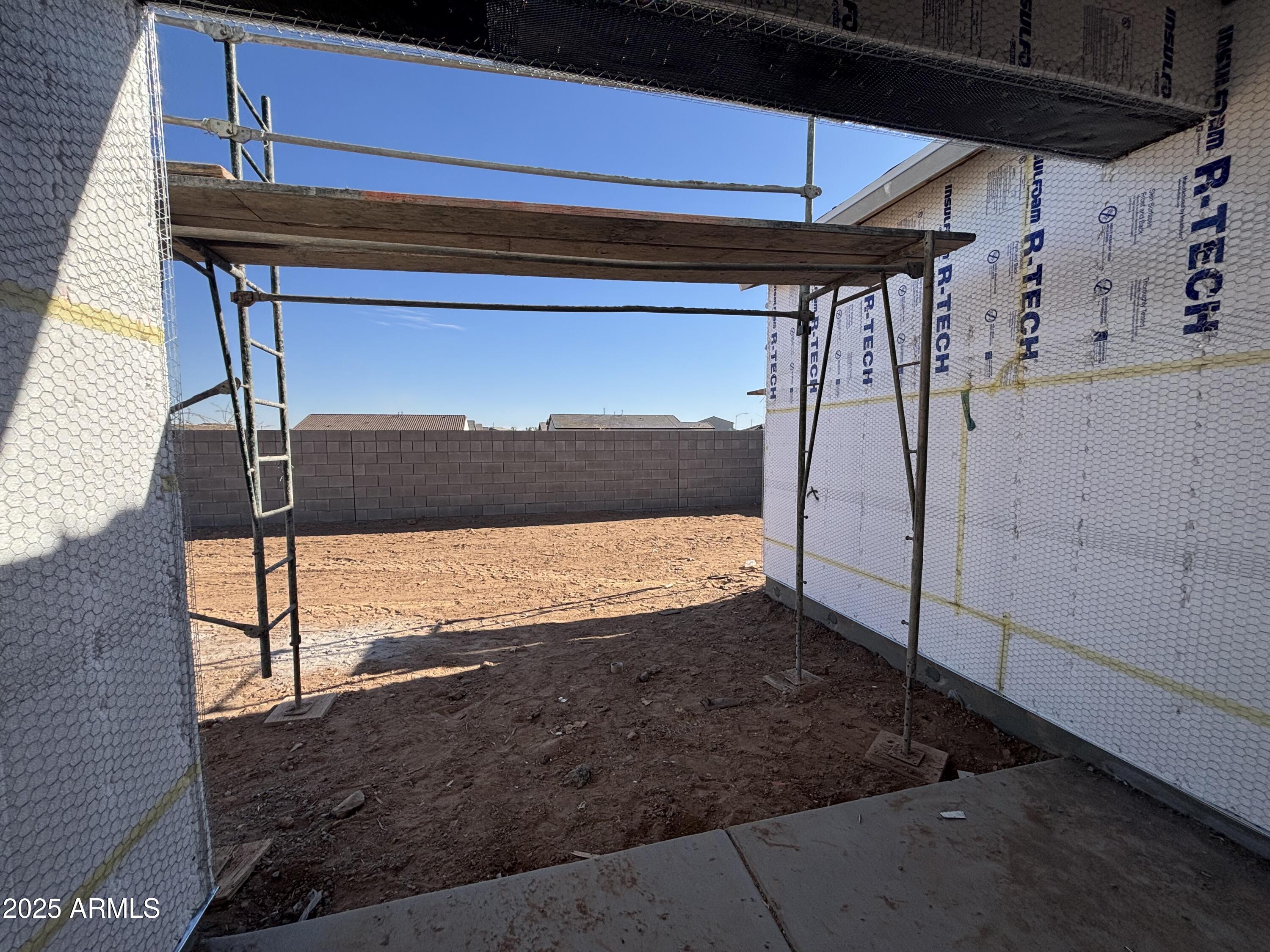 47463 W KENNER Drive