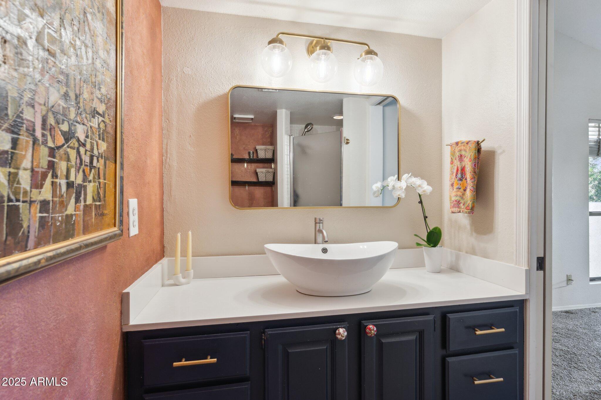 1920 E MARYLAND Avenue # 16