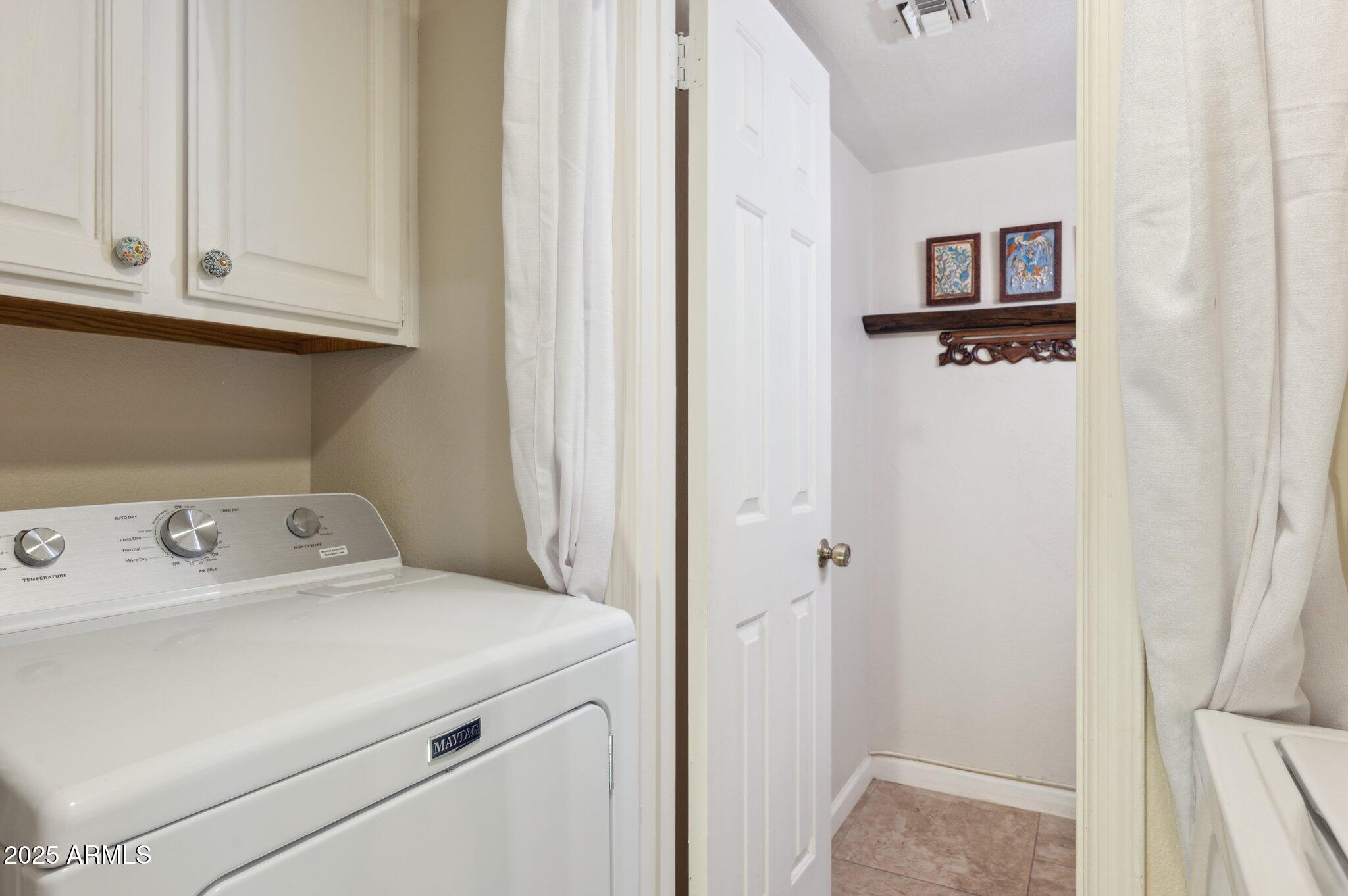 1920 E MARYLAND Avenue # 16