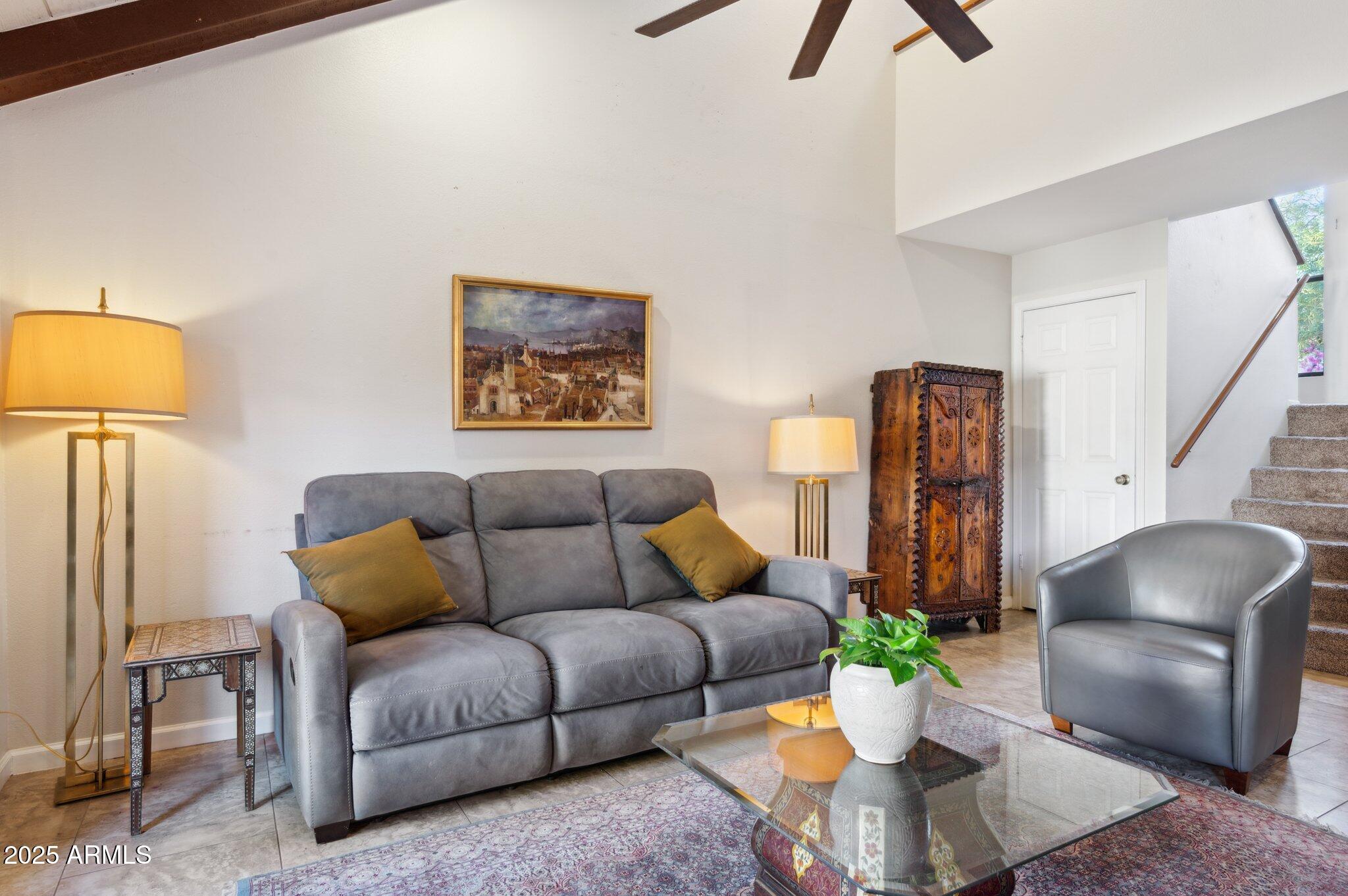 1920 E MARYLAND Avenue # 16