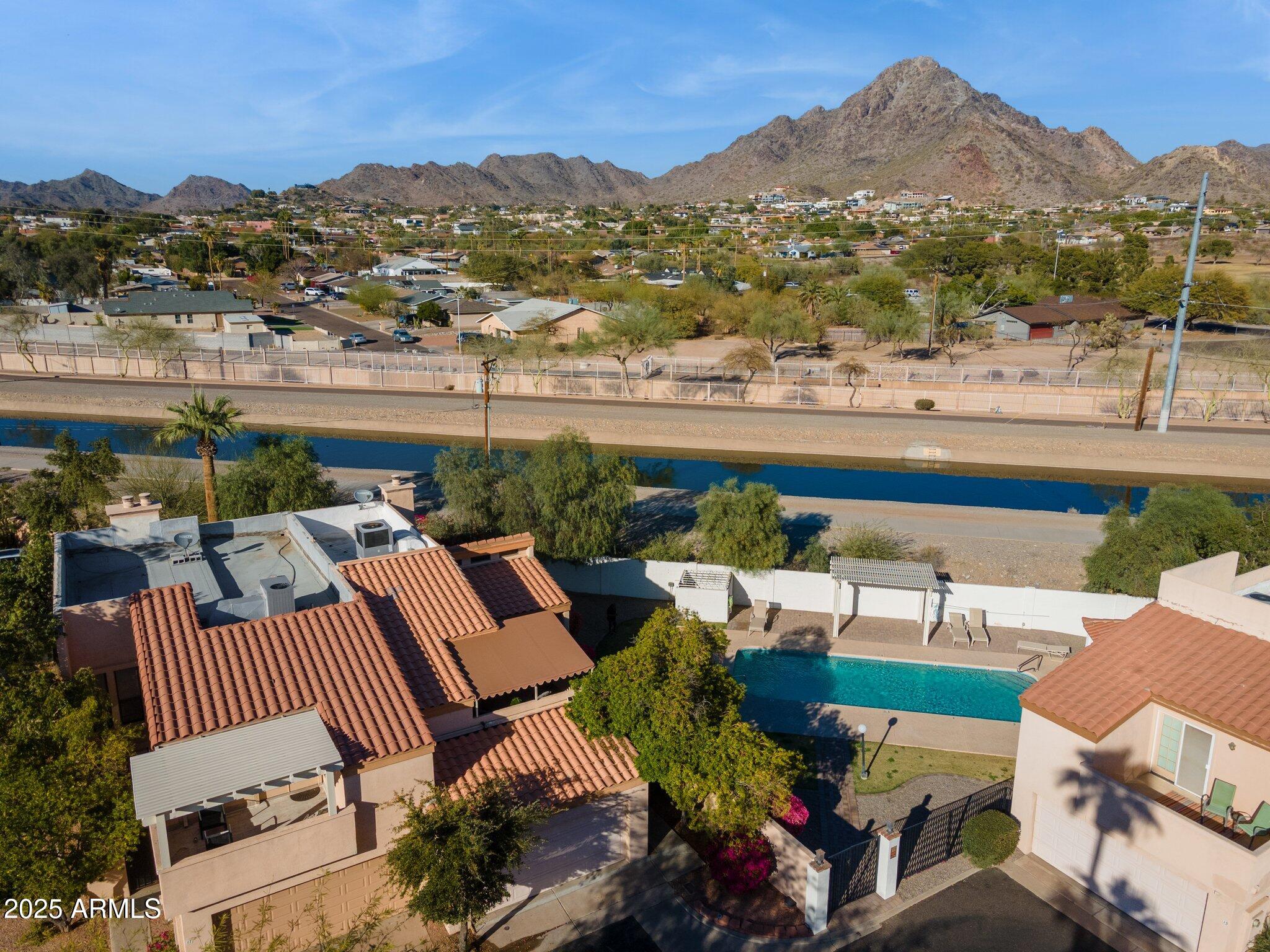 1920 E MARYLAND Avenue # 16