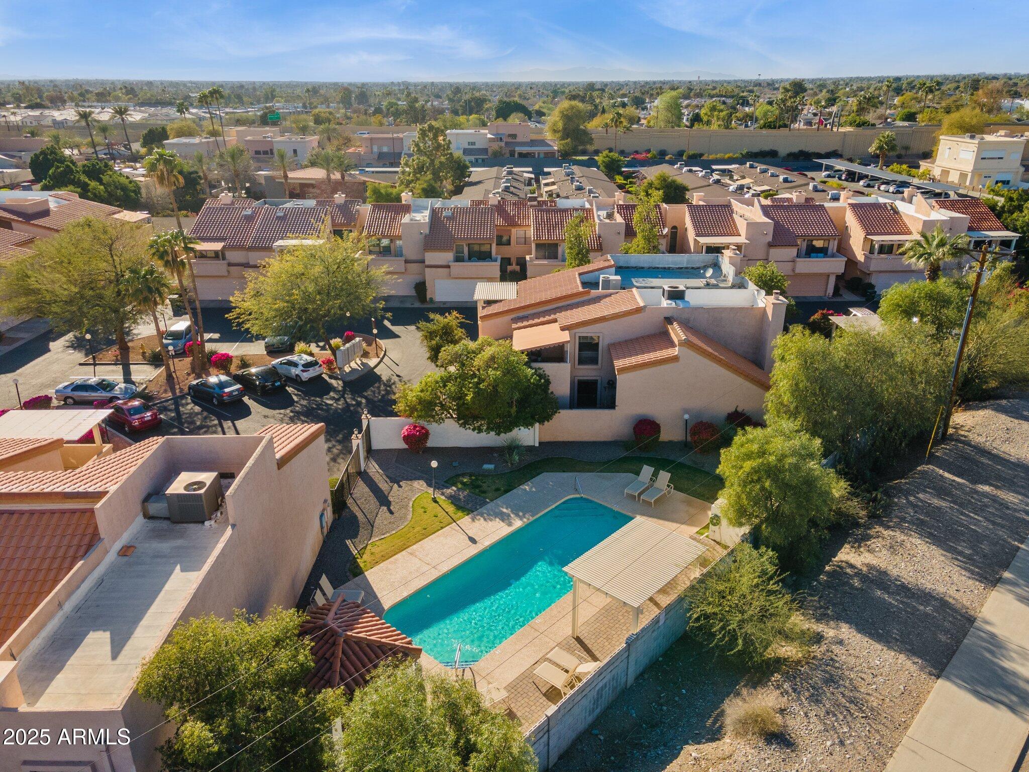 1920 E MARYLAND Avenue # 16