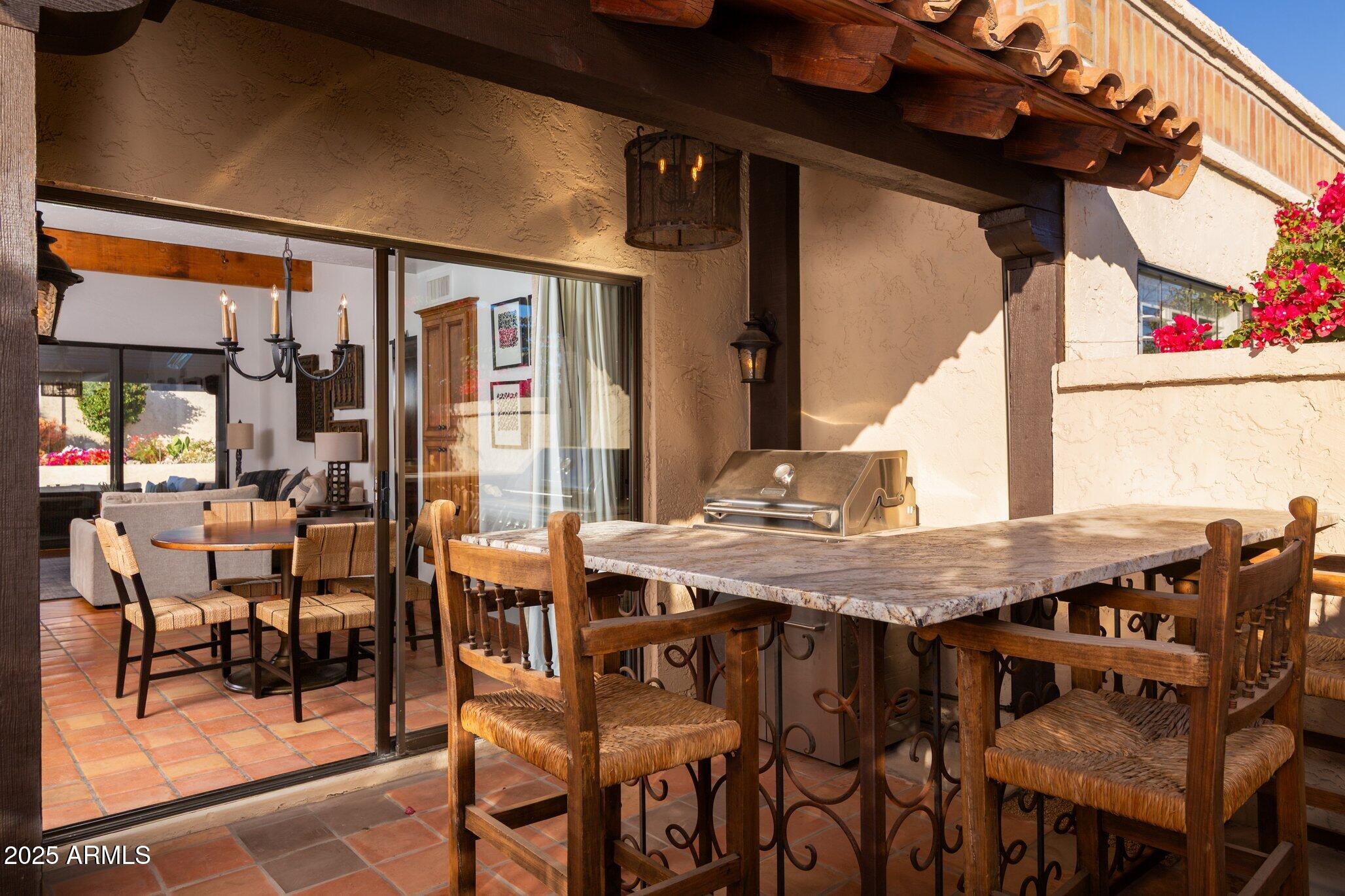 2548 E VERMONT Avenue