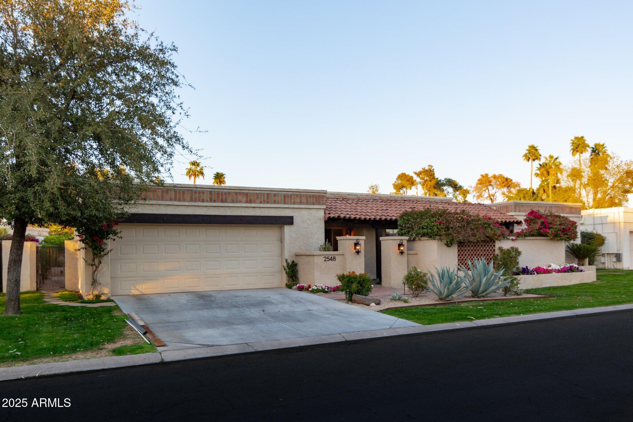 2548 E VERMONT Avenue