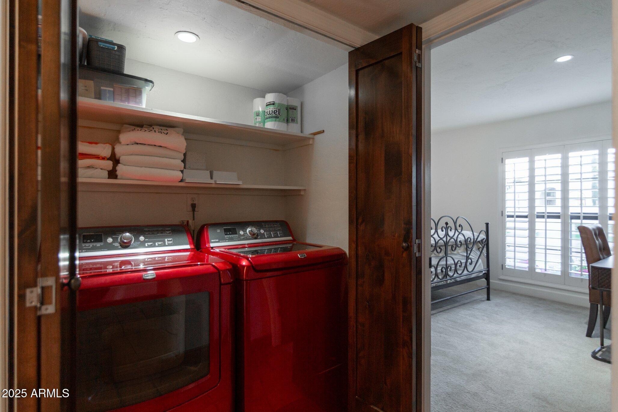 2548 E VERMONT Avenue