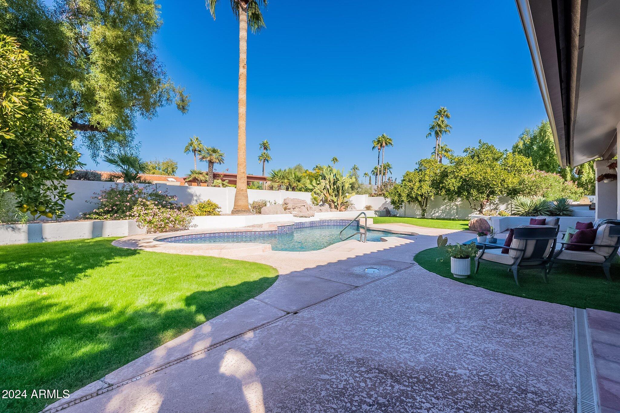 9798 E CINNABAR Avenue