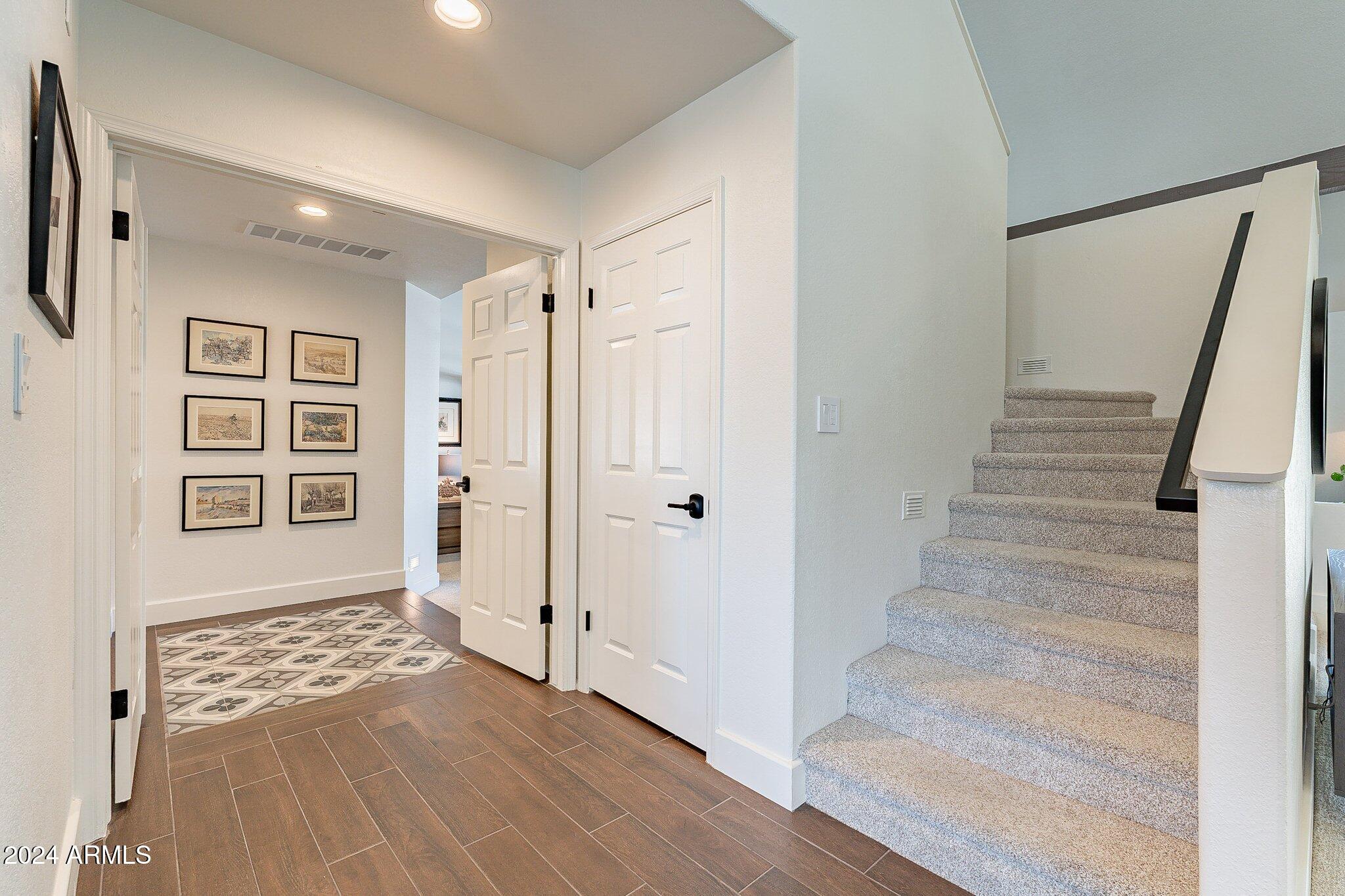 9798 E CINNABAR Avenue