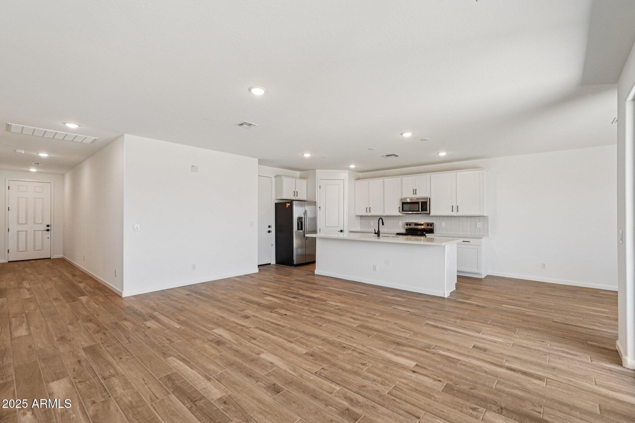 15769 W BERYL Avenue