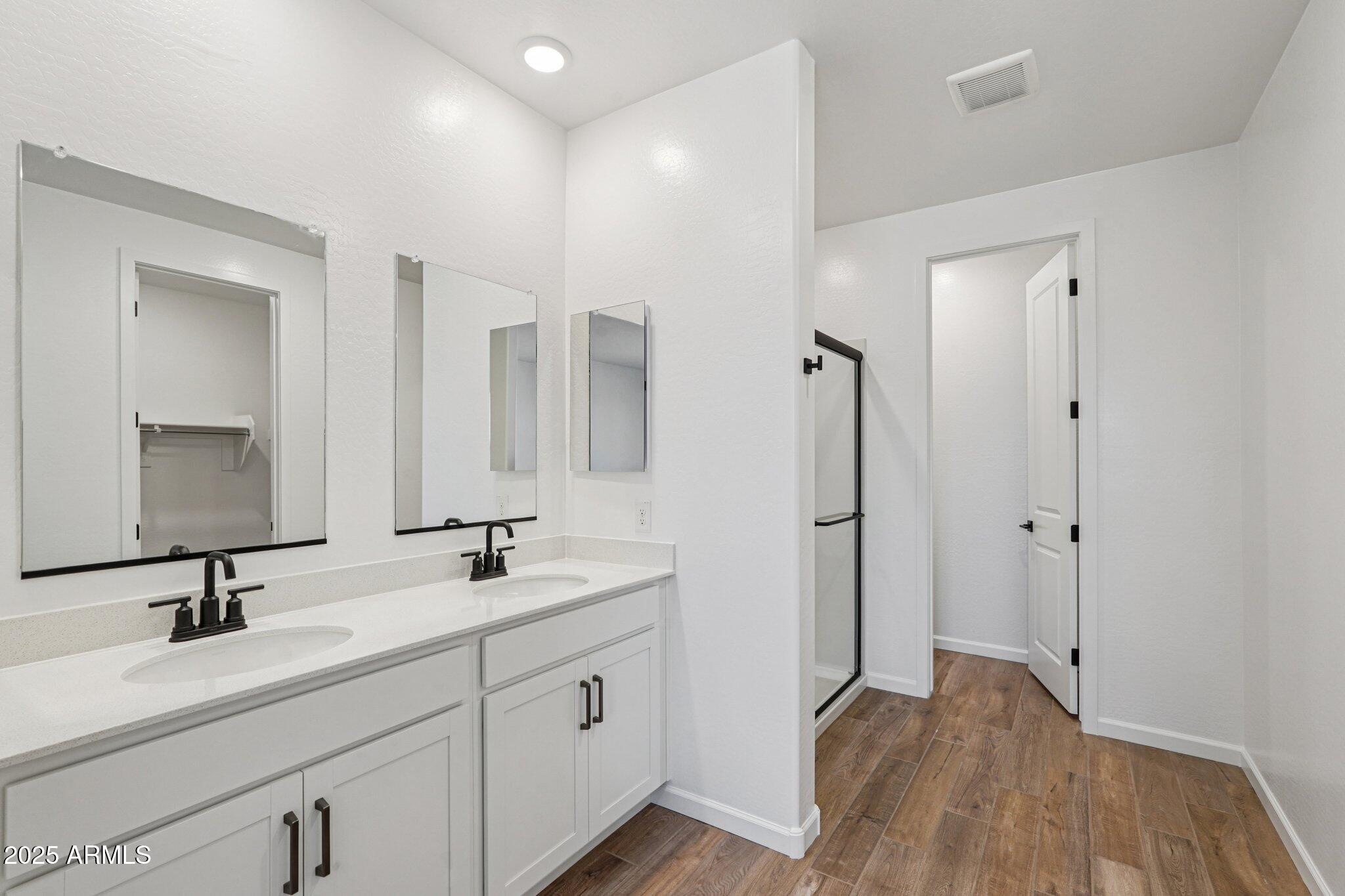 15769 W BERYL Avenue