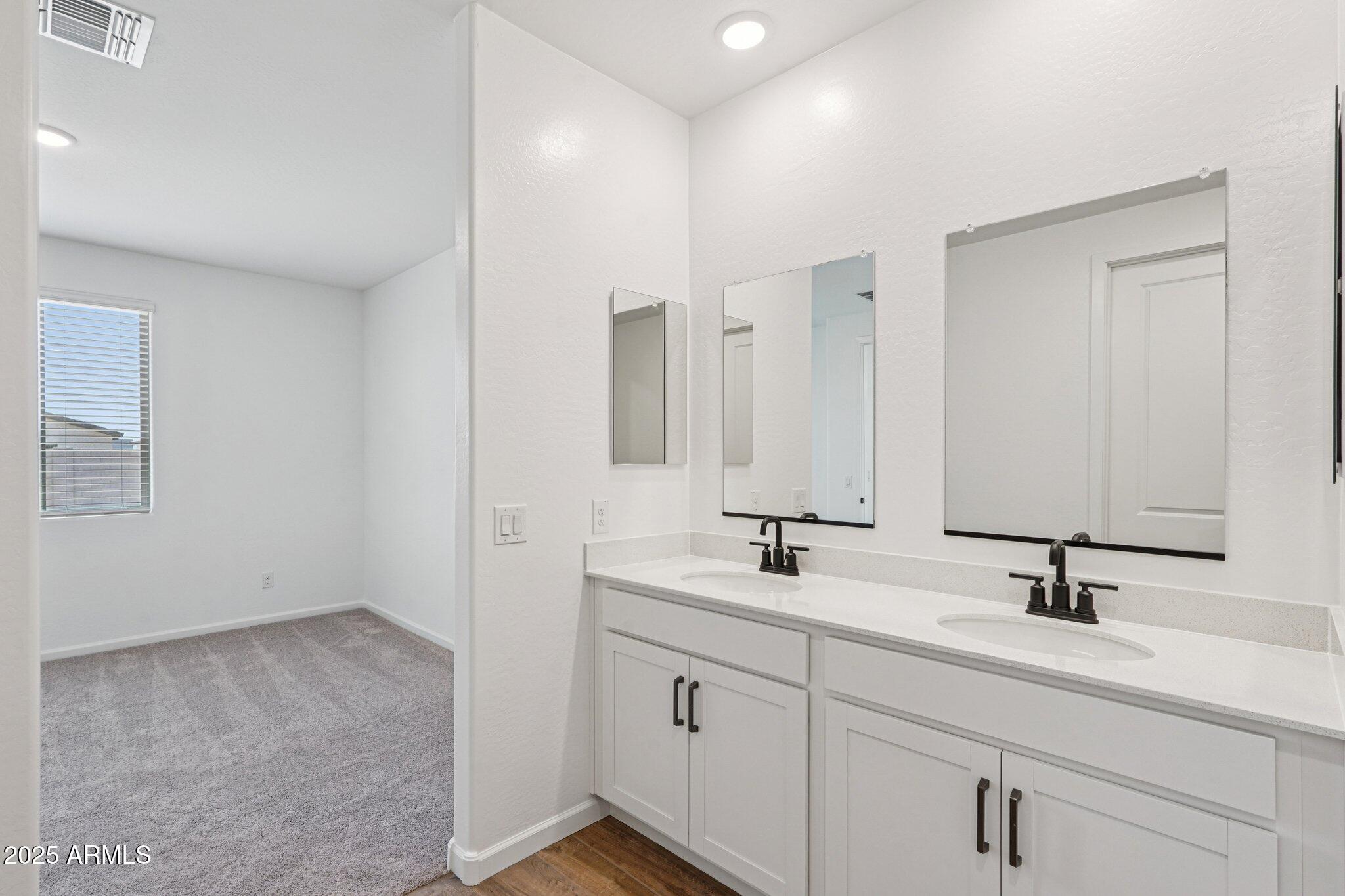 15769 W BERYL Avenue