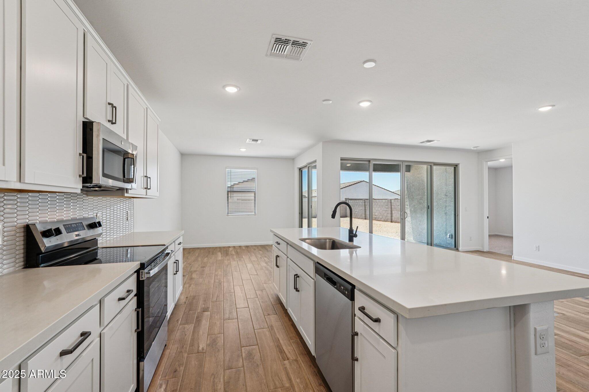 15769 W BERYL Avenue