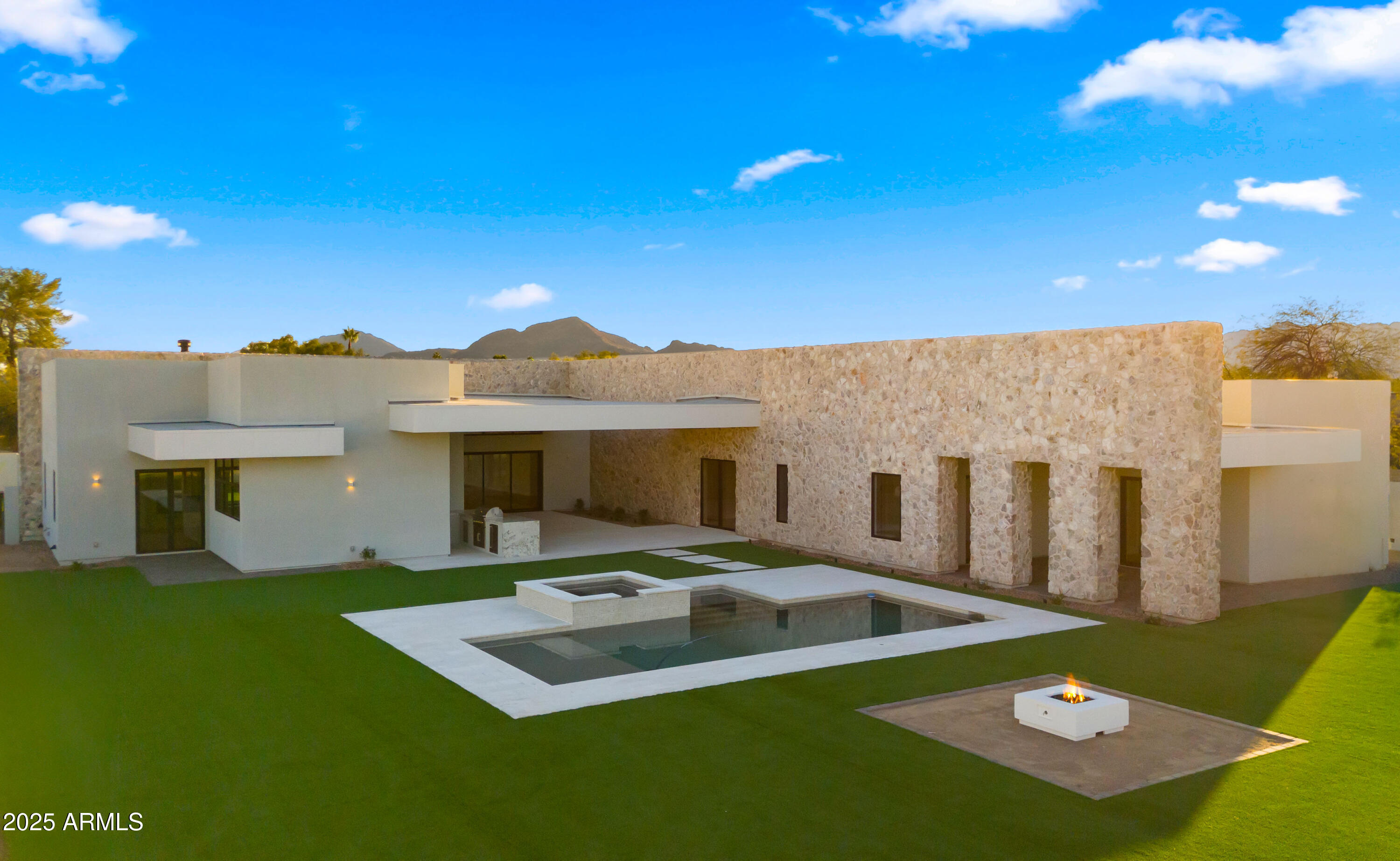 6516 E GOLD DUST Avenue