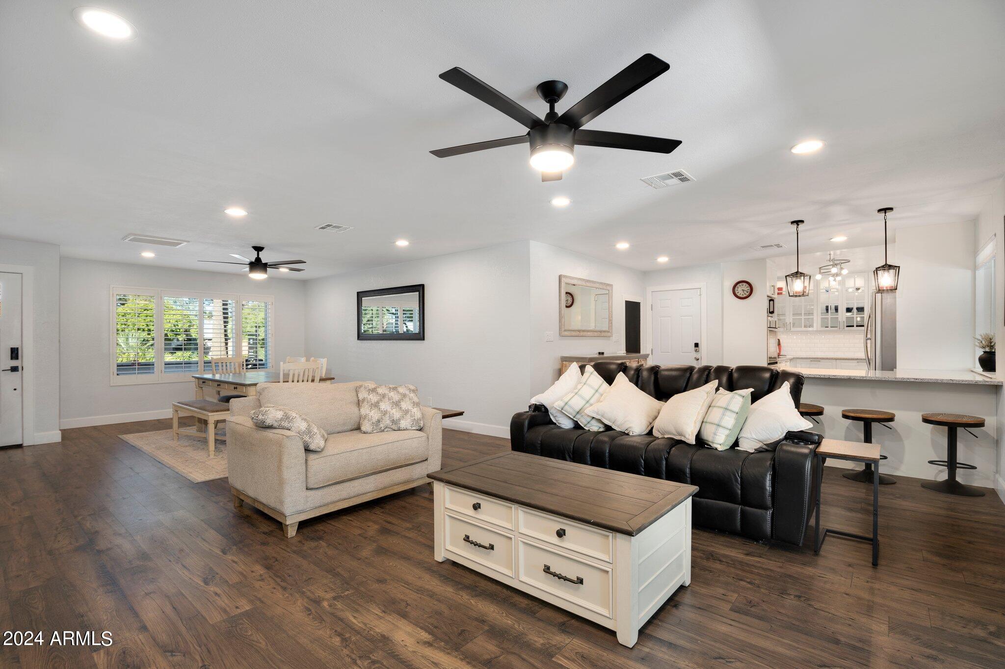 8259 E MULBERRY Lane