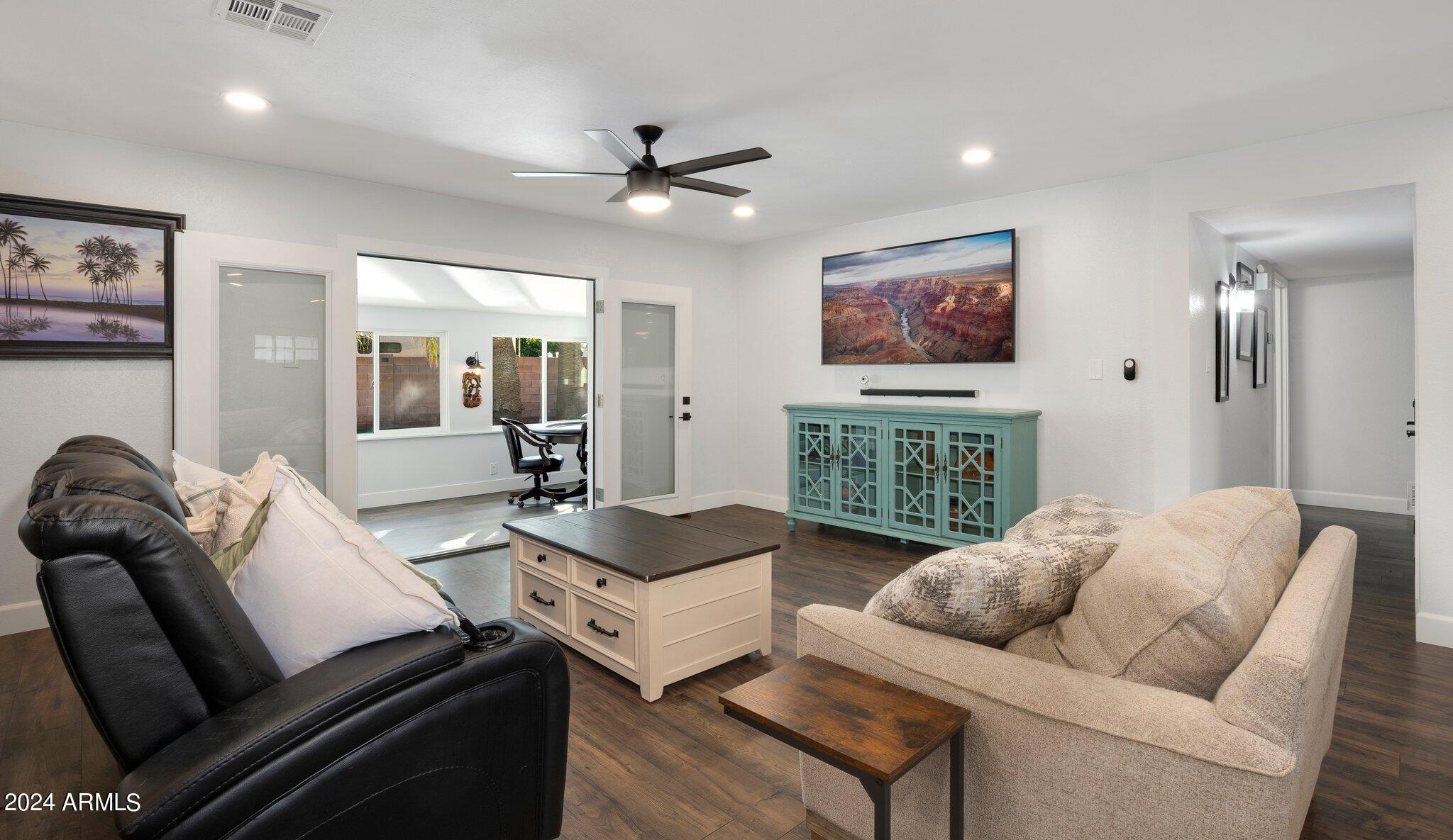 8259 E MULBERRY Lane