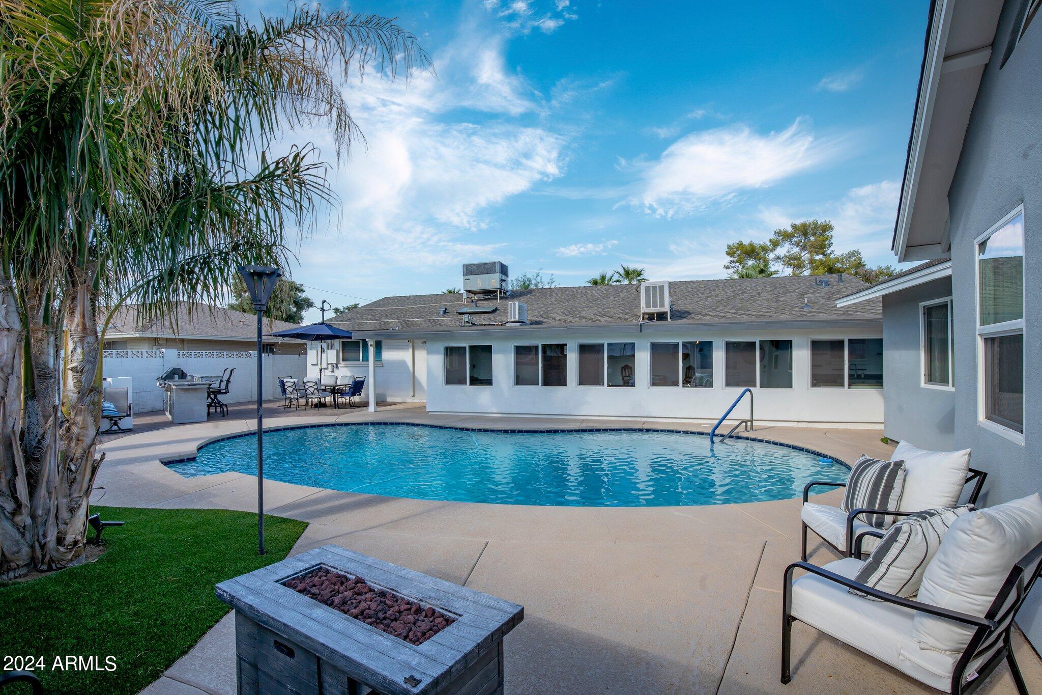 8259 E MULBERRY Lane