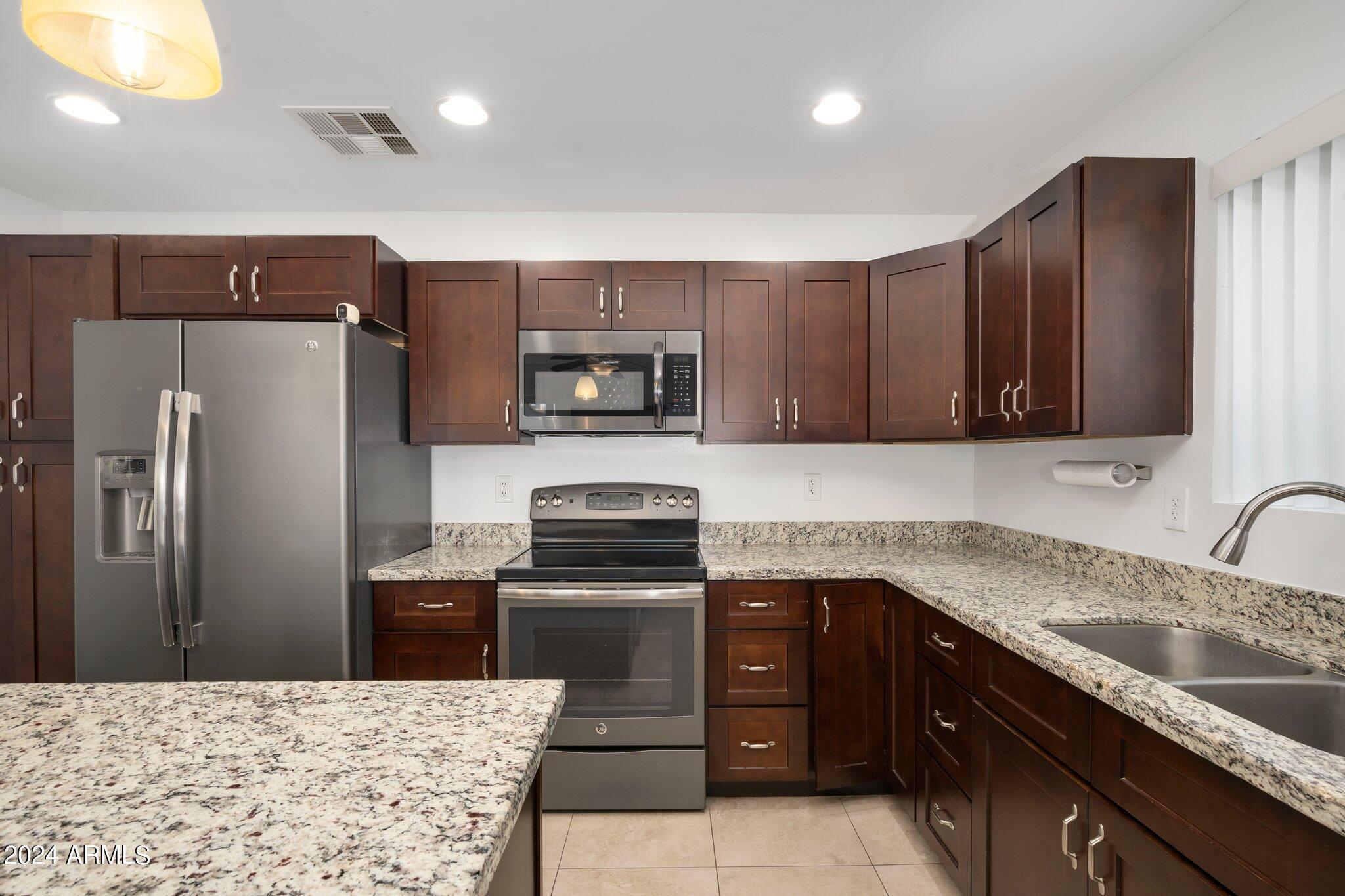 8259 E MULBERRY Lane