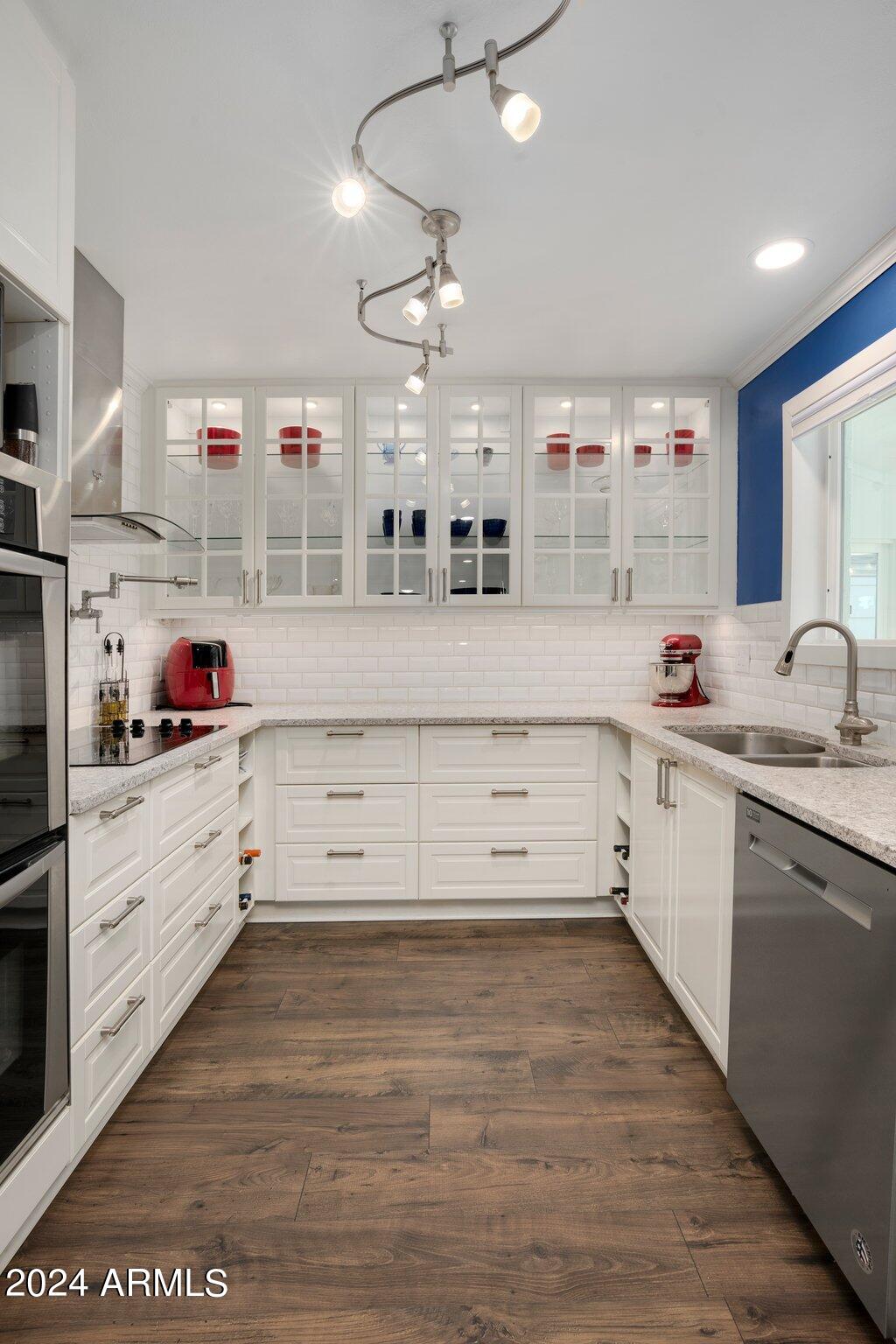 8259 E MULBERRY Lane