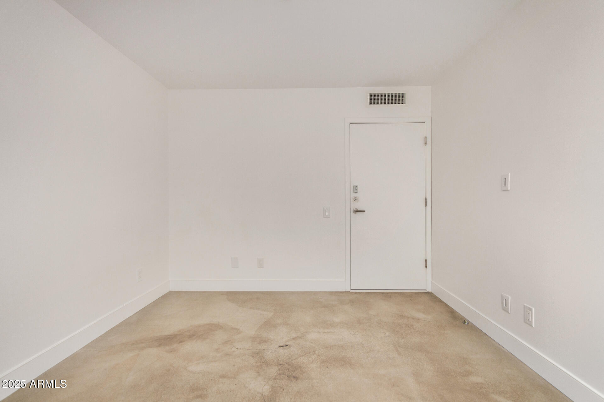 7047 E EARLL Drive # 1002