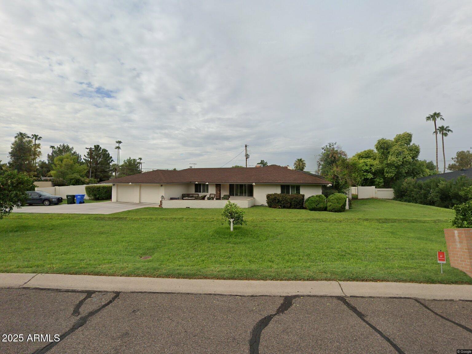 4555 E EXETER Boulevard