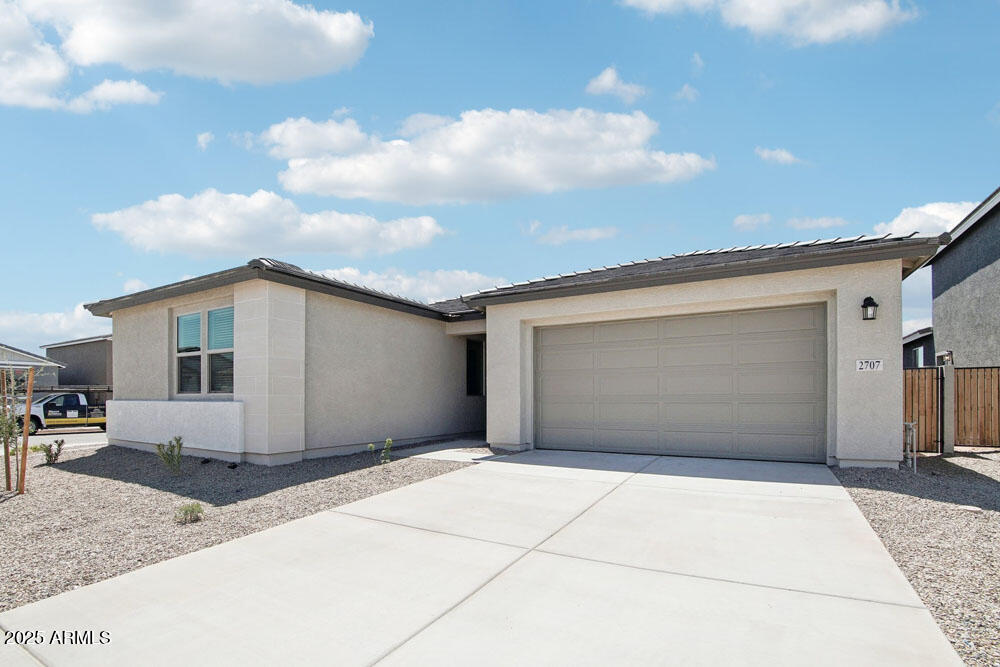 2707 E ABE TRUCKLE Avenue