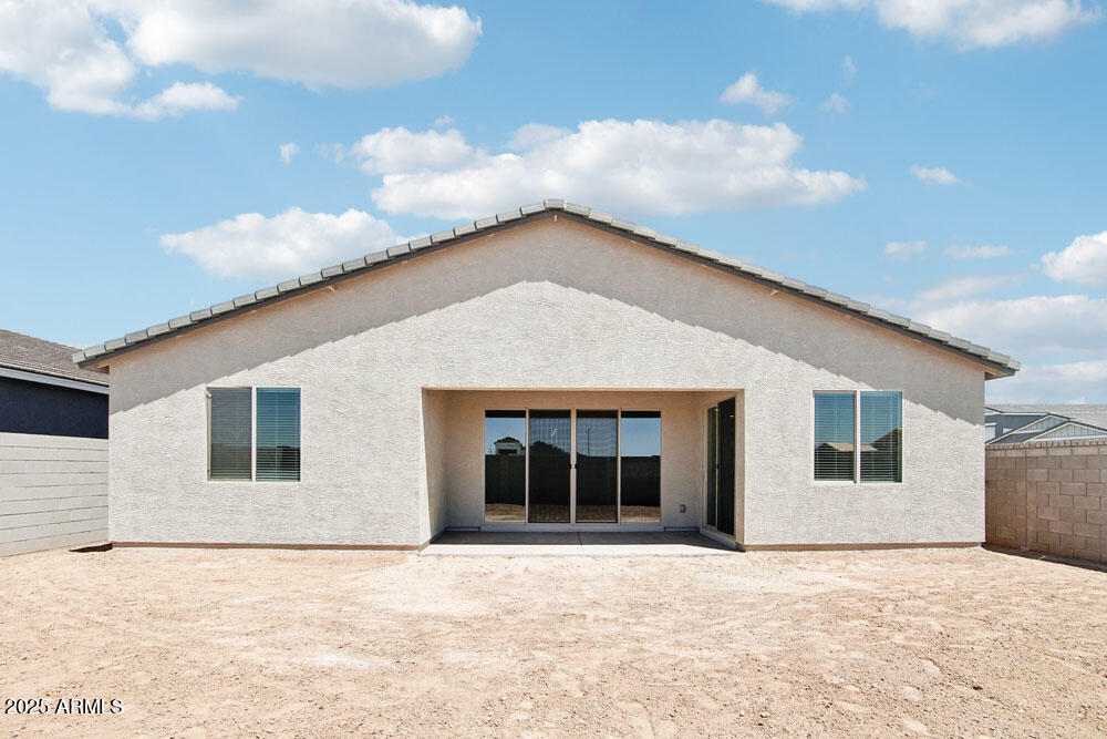 2707 E ABE TRUCKLE Avenue