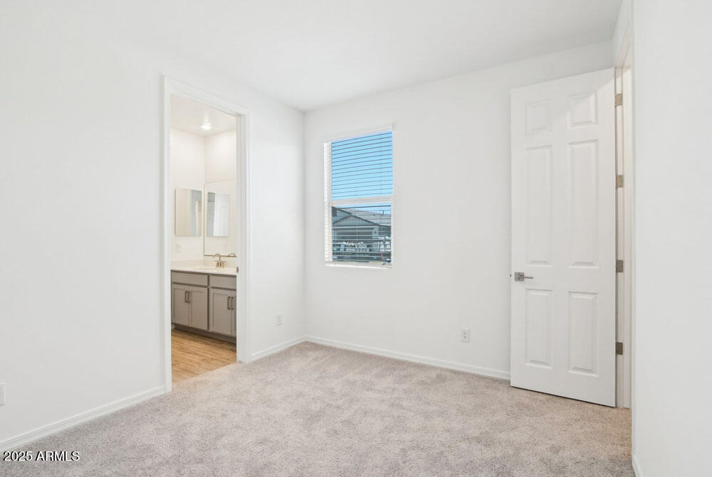 2707 E ABE TRUCKLE Avenue