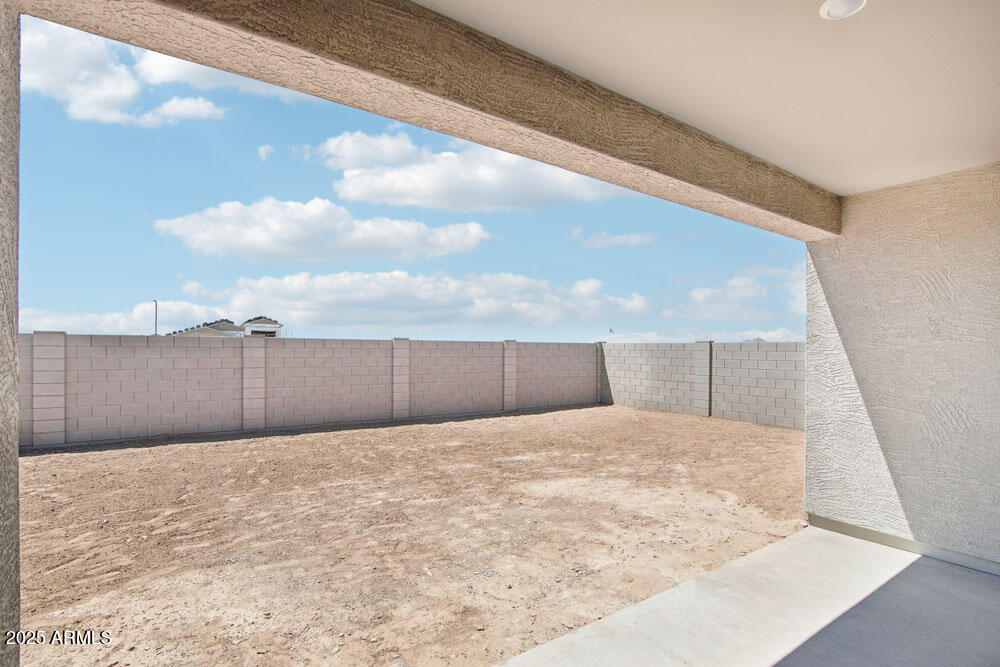 2707 E ABE TRUCKLE Avenue