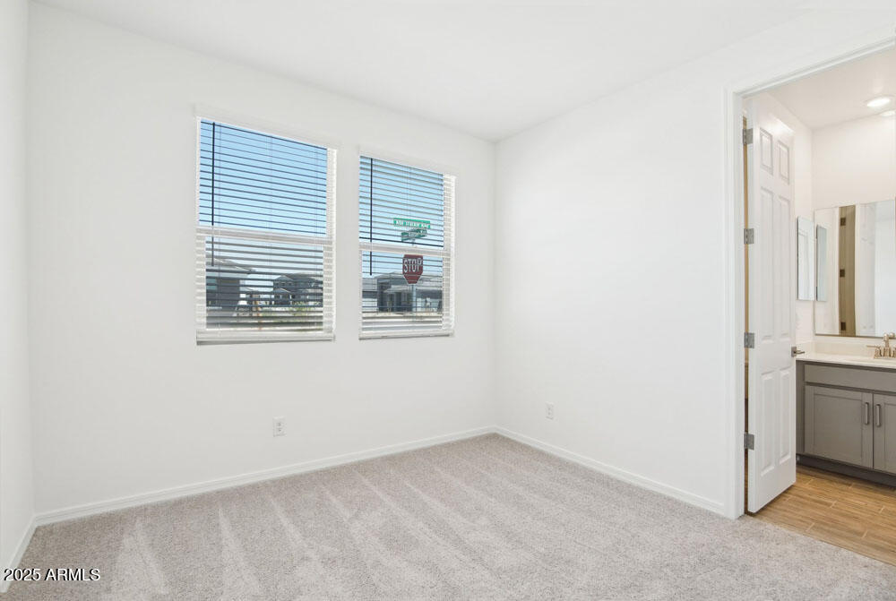 2707 E ABE TRUCKLE Avenue