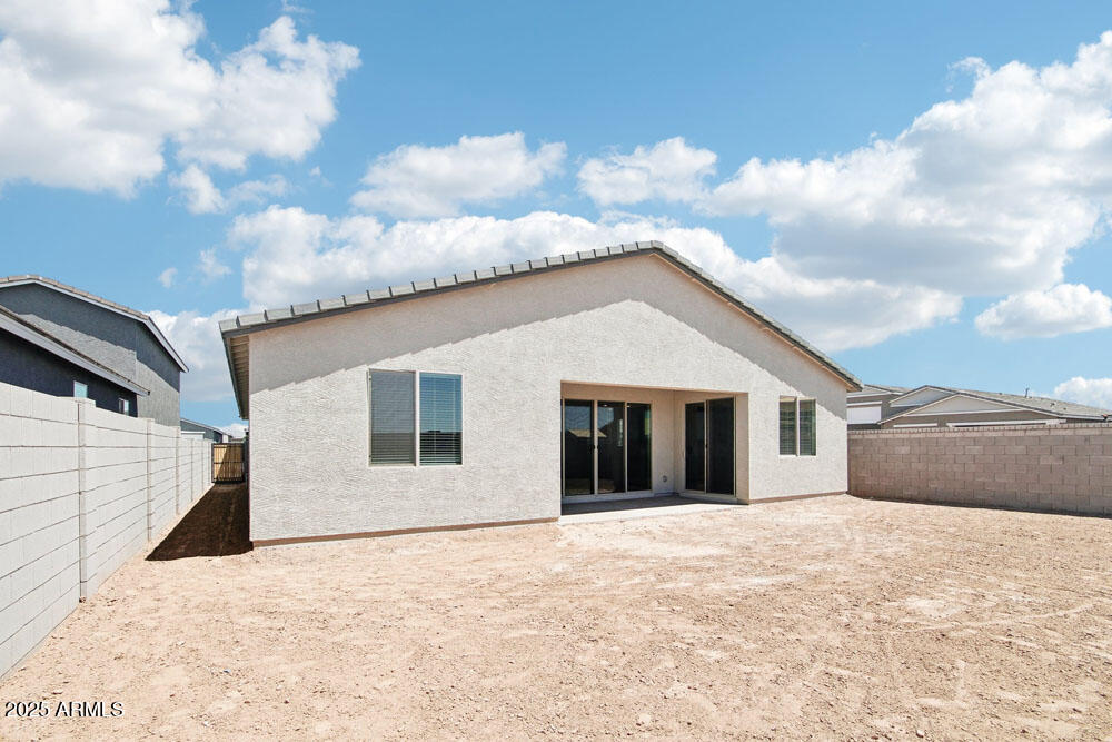 2707 E ABE TRUCKLE Avenue