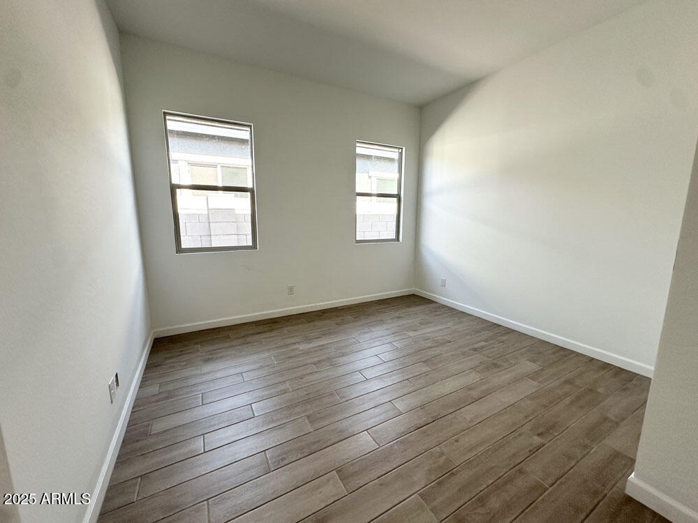 11426 E UTOPIA Avenue