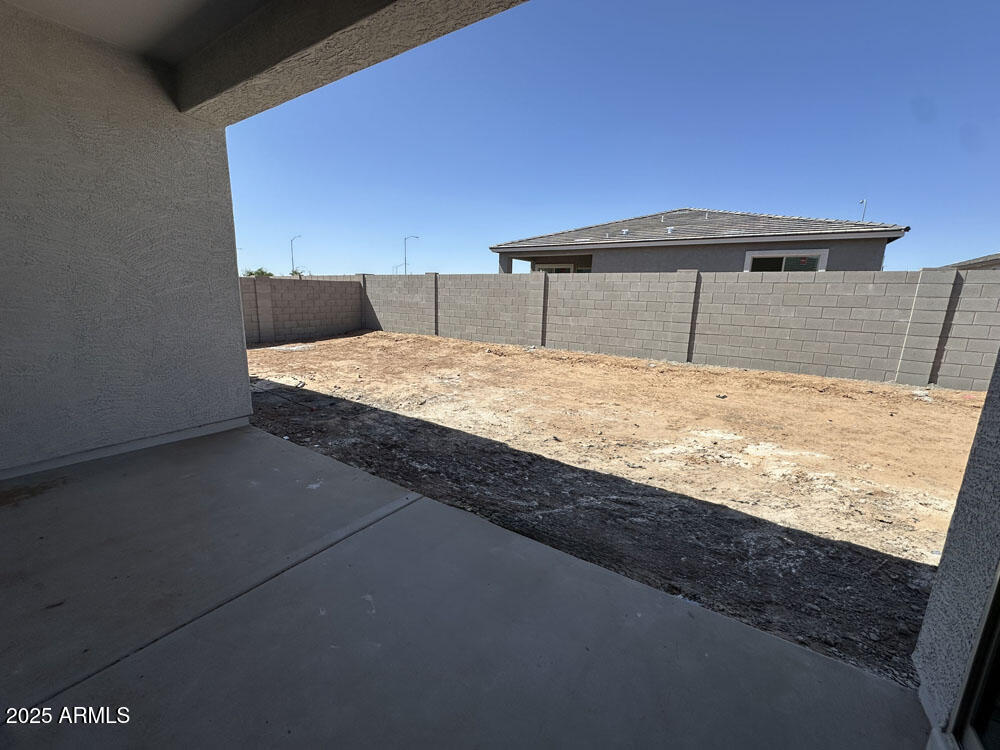 11426 E UTOPIA Avenue