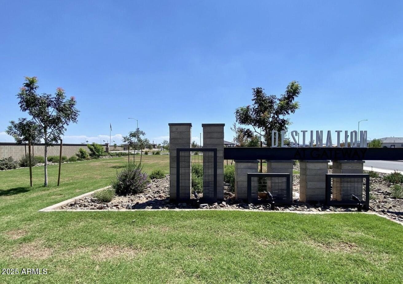 11426 E UTOPIA Avenue