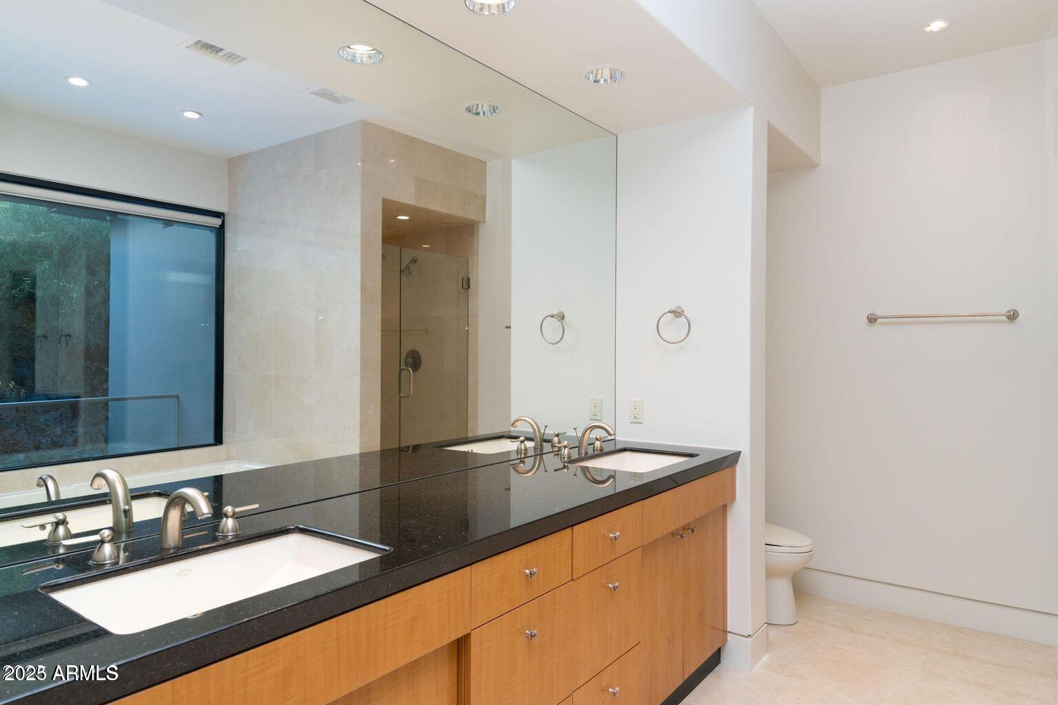 4550 E FOOTHILL Drive