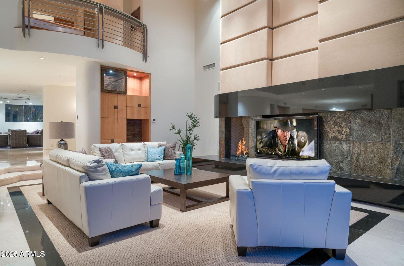 4550 E FOOTHILL Drive