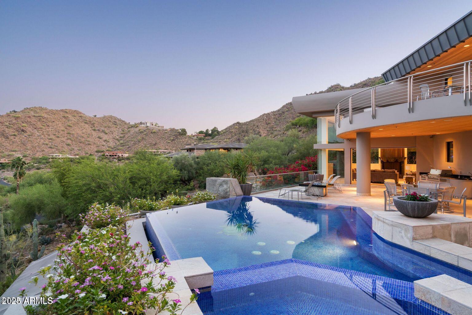 4550 E FOOTHILL Drive