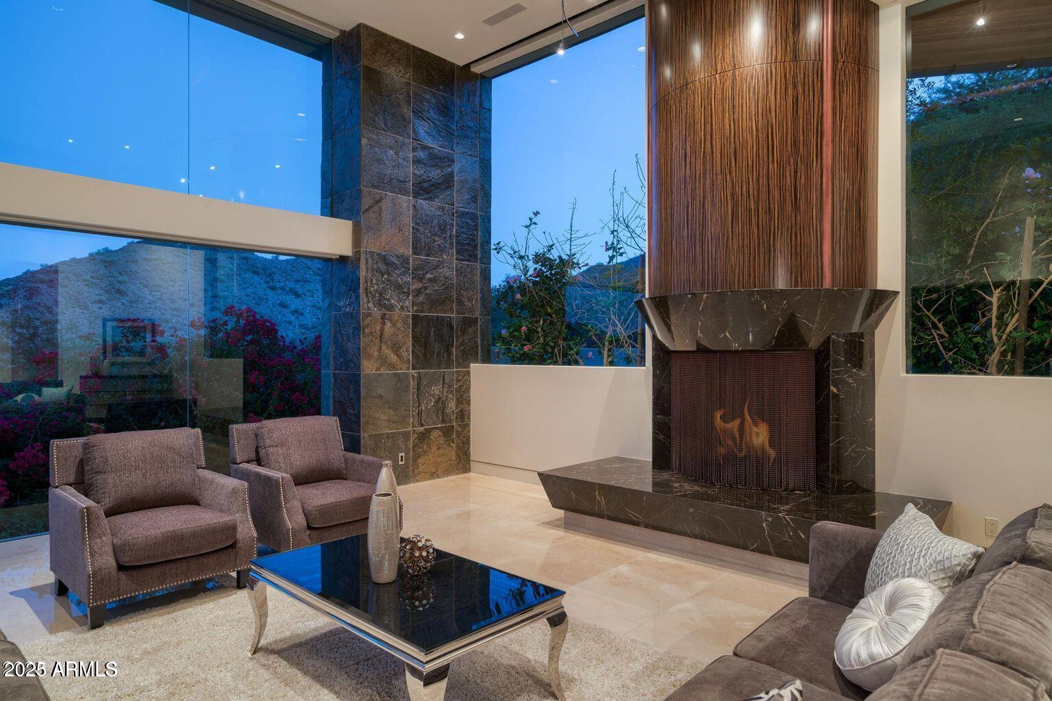 4550 E FOOTHILL Drive